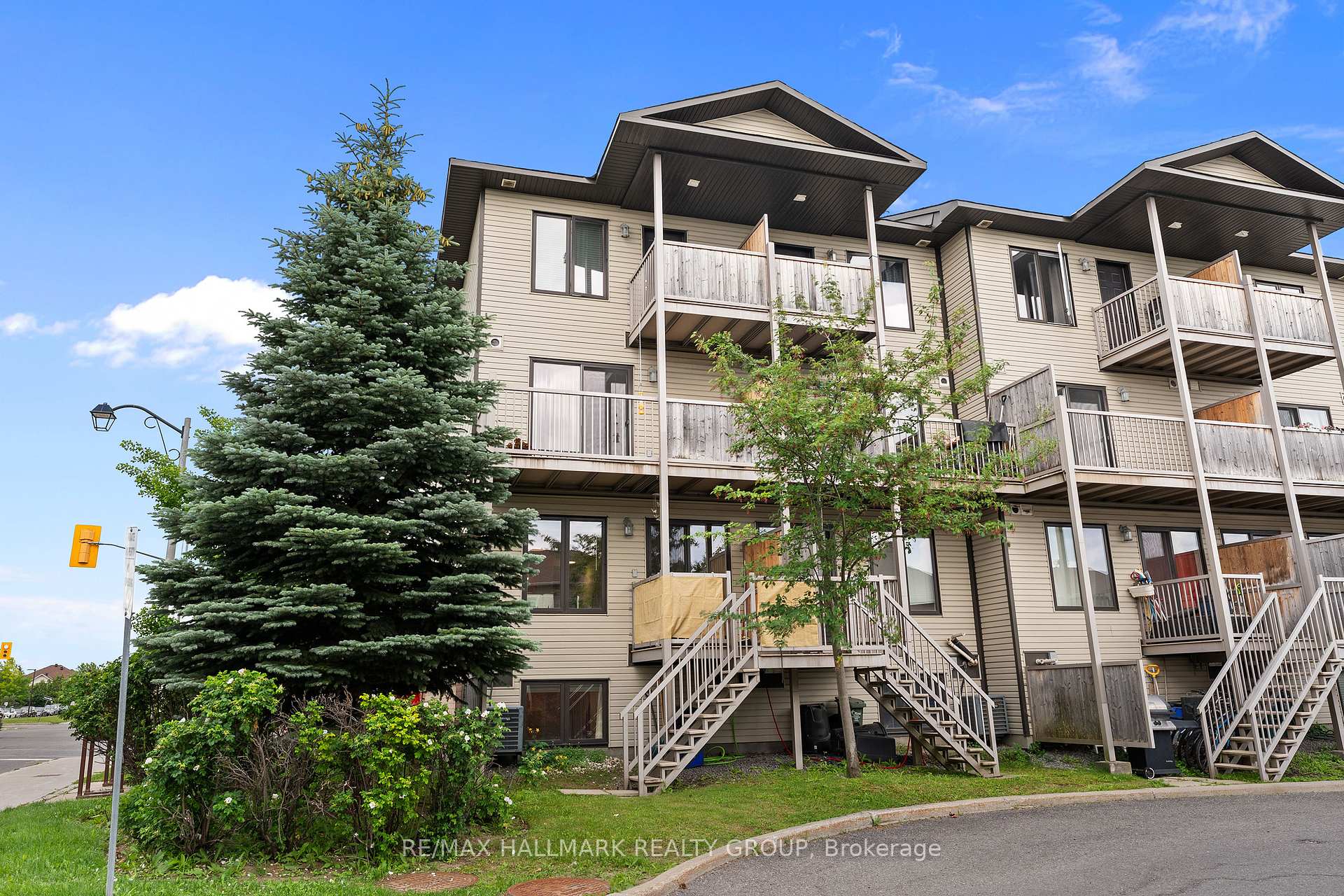 Photo 27 of Unit A, 541 Chapman Mills Drive, Ottawa, Barrhaven - Strandherd — HOMEH