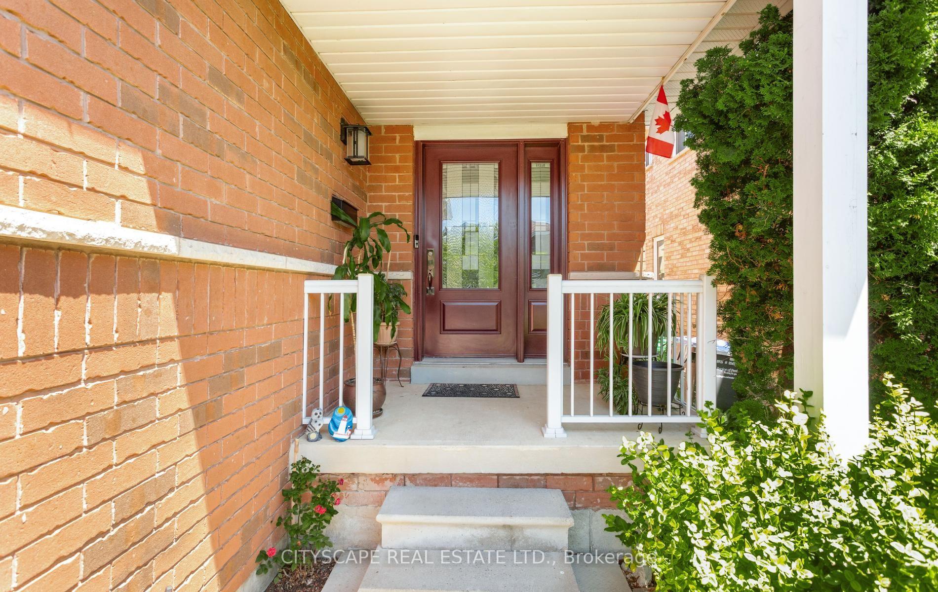 Photo 2 of 5685 Topaz Place, Mississauga, Churchill Meadows — HOMEH