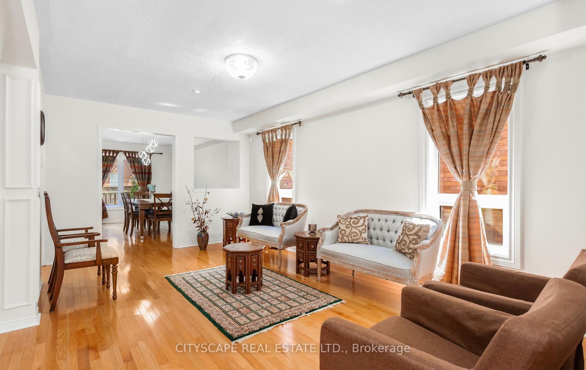 Photo 6 of 5685 Topaz Place, Mississauga, Churchill Meadows — HOMEH