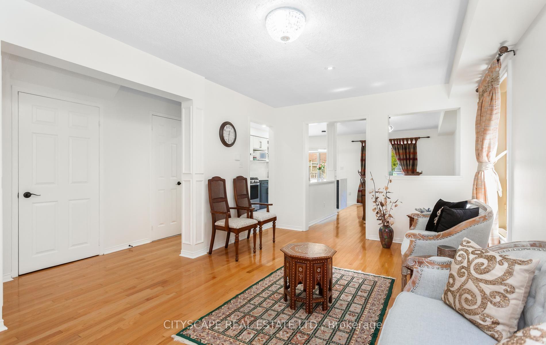 Photo 7 of 5685 Topaz Place, Mississauga, Churchill Meadows — HOMEH