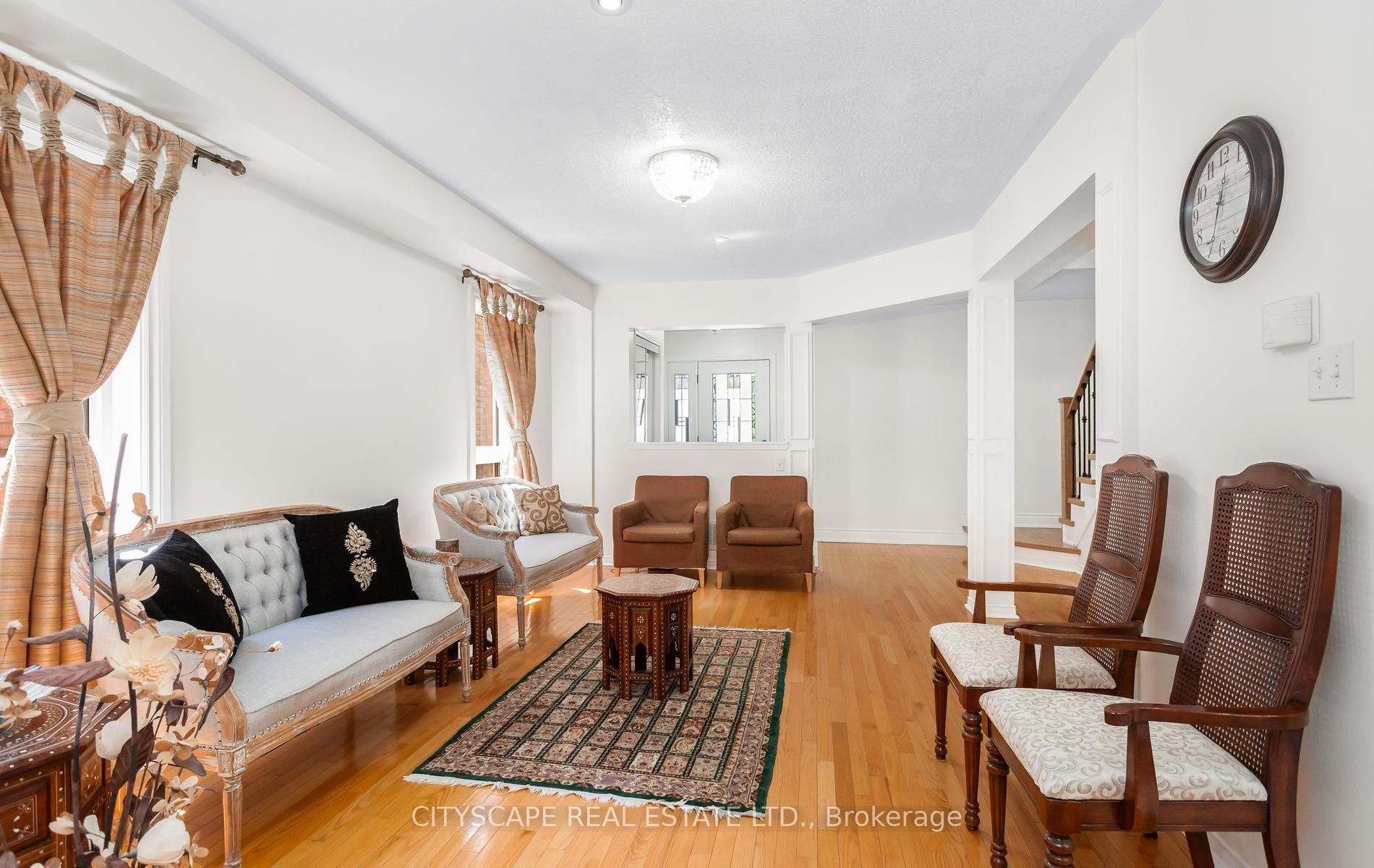 Photo 9 of 5685 Topaz Place, Mississauga, Churchill Meadows — HOMEH