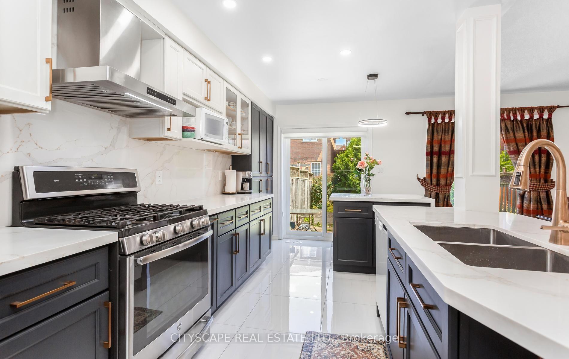 Photo 14 of 5685 Topaz Place, Mississauga, Churchill Meadows — HOMEH