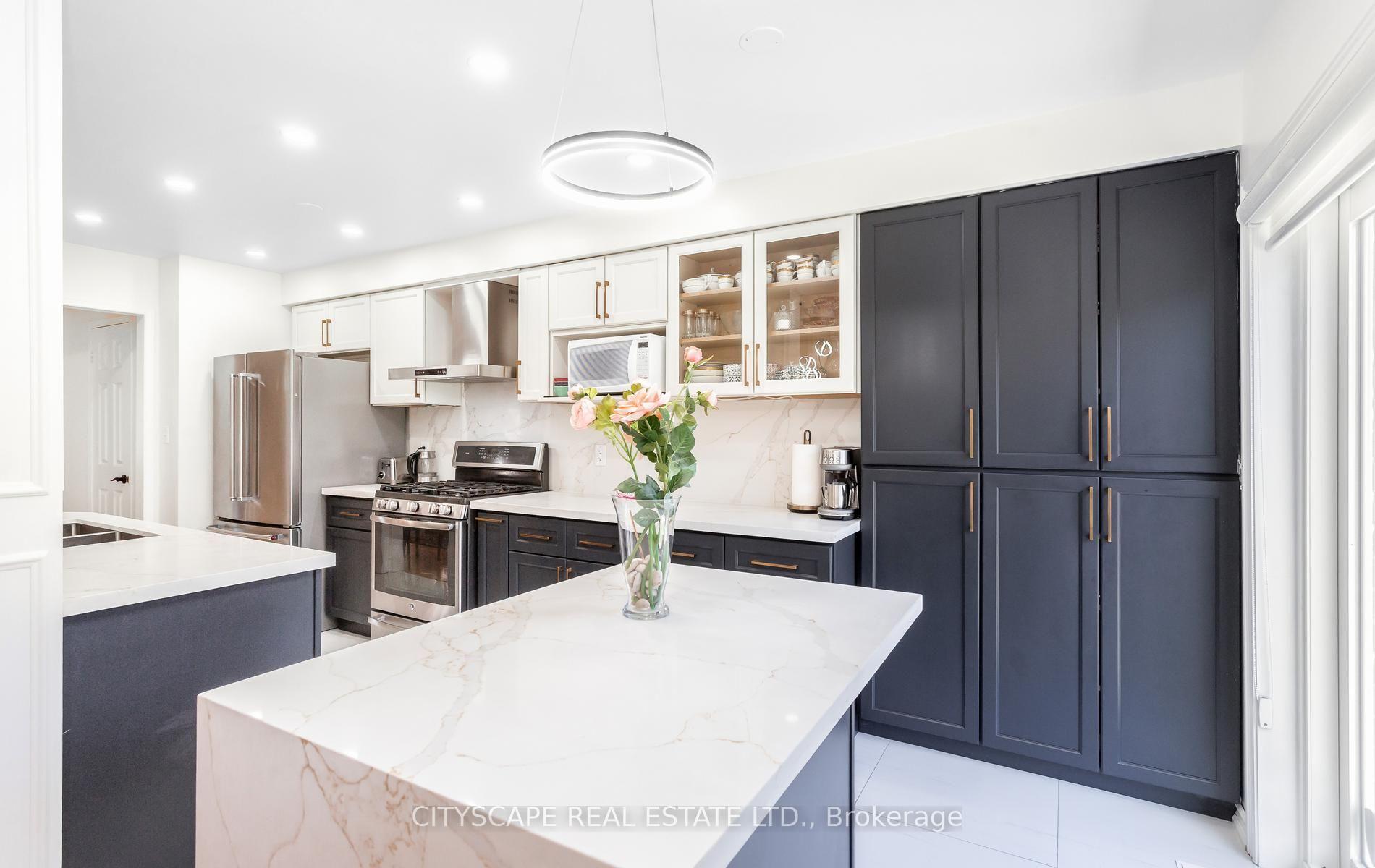 Photo 16 of 5685 Topaz Place, Mississauga, Churchill Meadows — HOMEH
