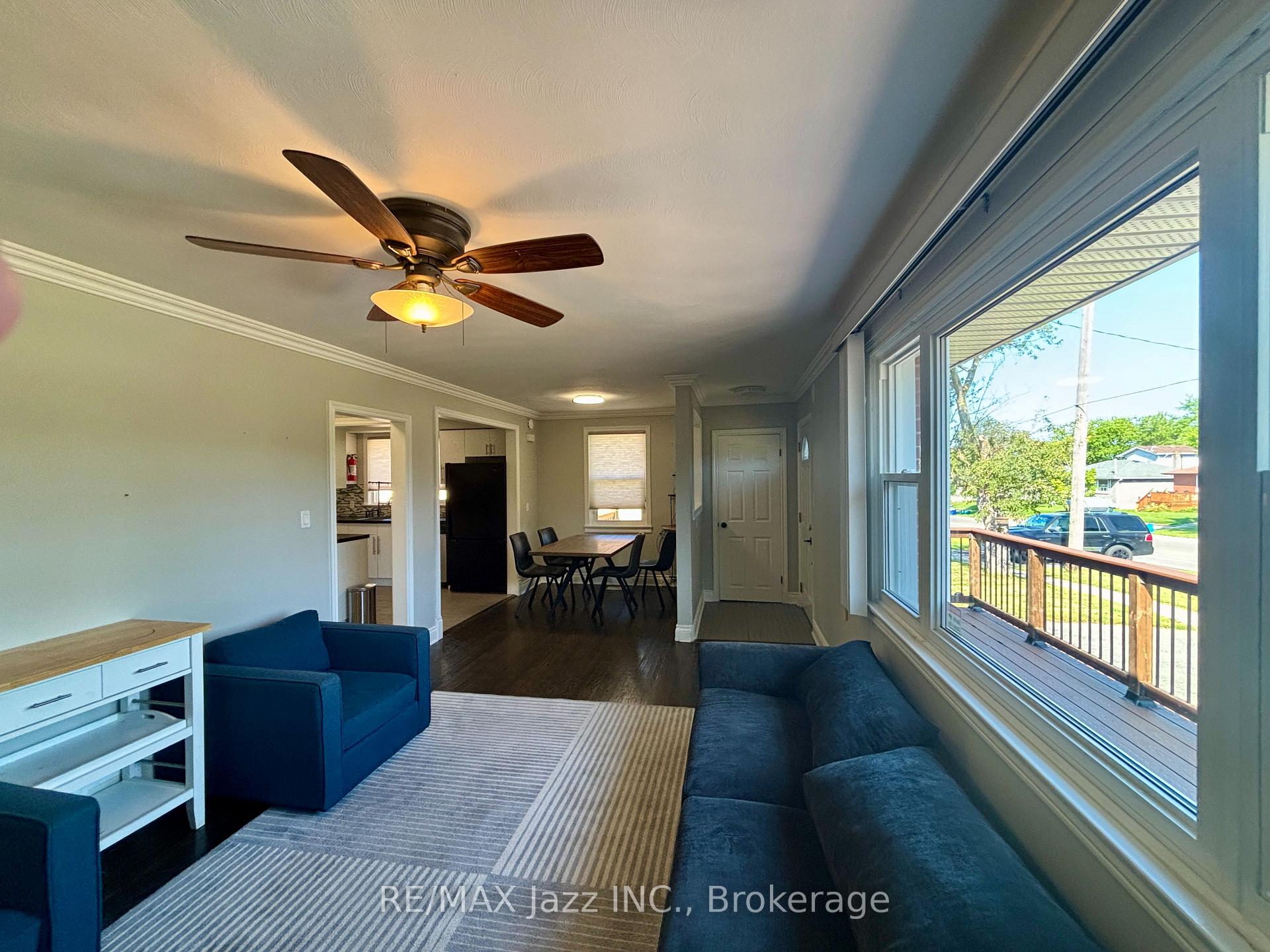 Photo 5 of Unit Unit 1, 751 Phillip Murray Avenue, Oshawa, Lakeview — HOMEH