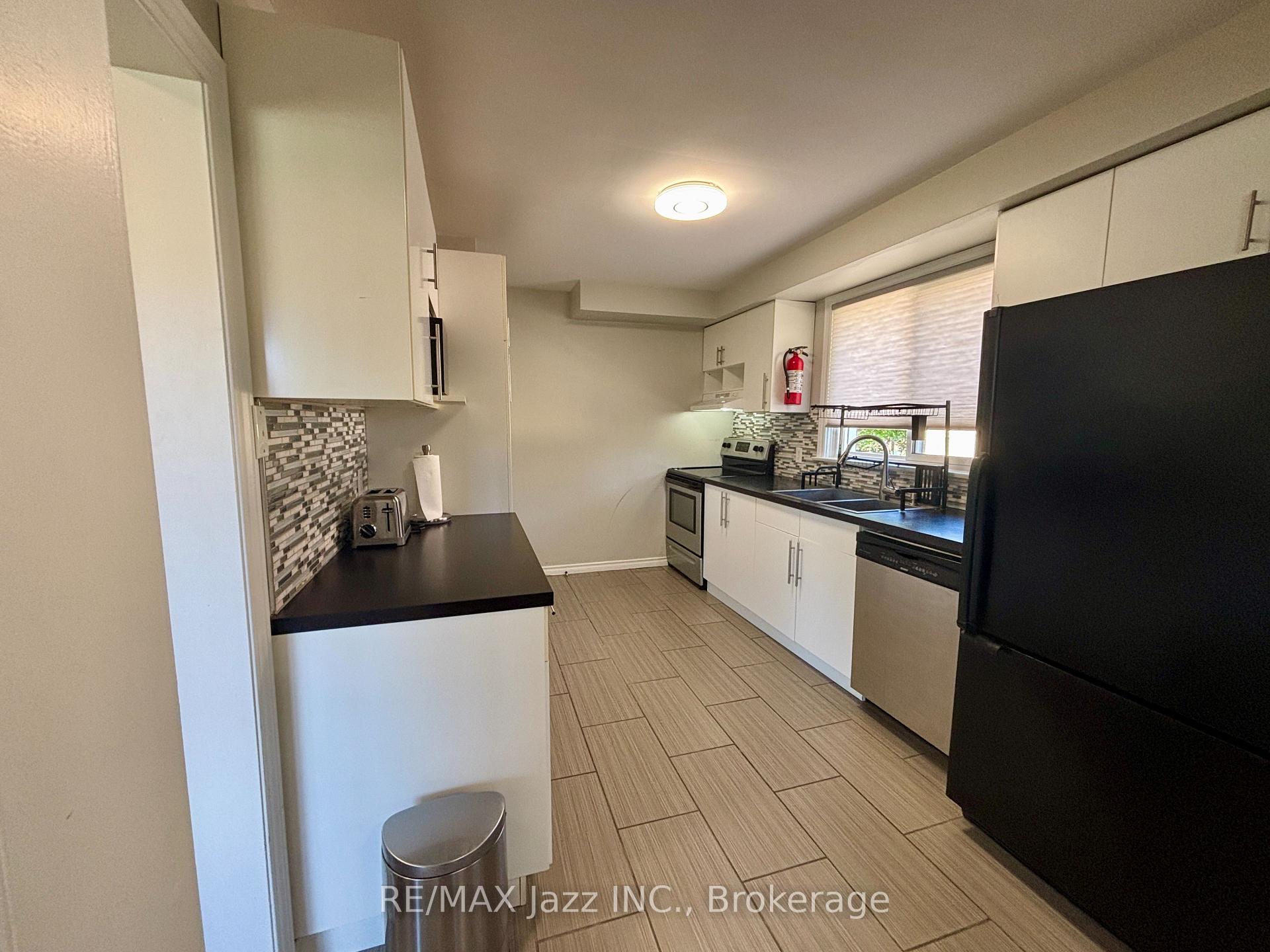 Photo 7 of Unit Unit 1, 751 Phillip Murray Avenue, Oshawa, Lakeview — HOMEH