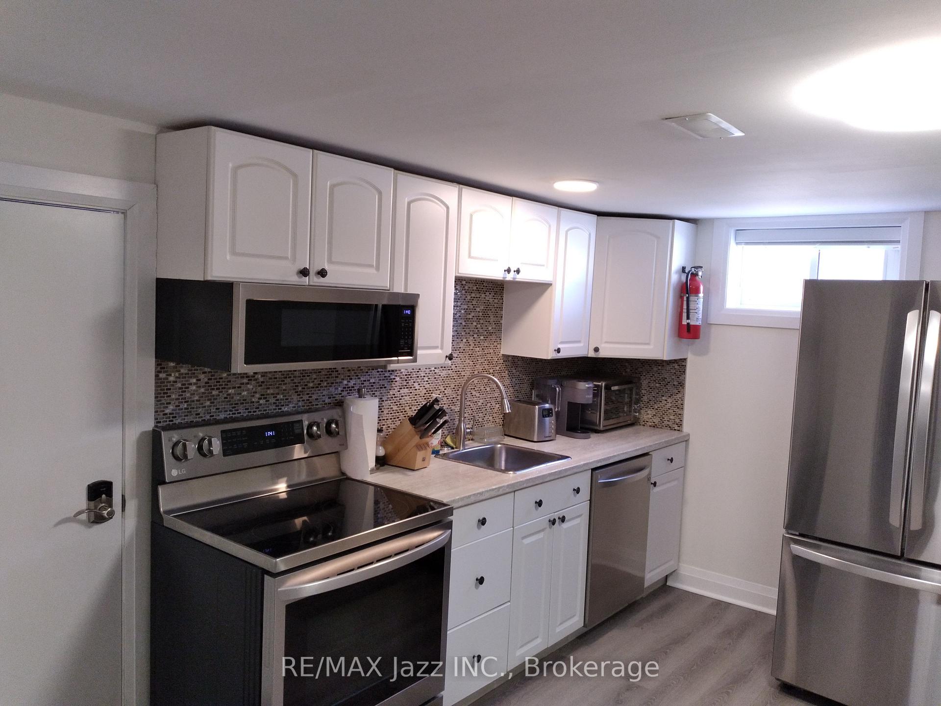 Photo 5 of Unit Unit 2, 751 Phillip Murray Avenue, Oshawa, Lakeview — HOMEH
