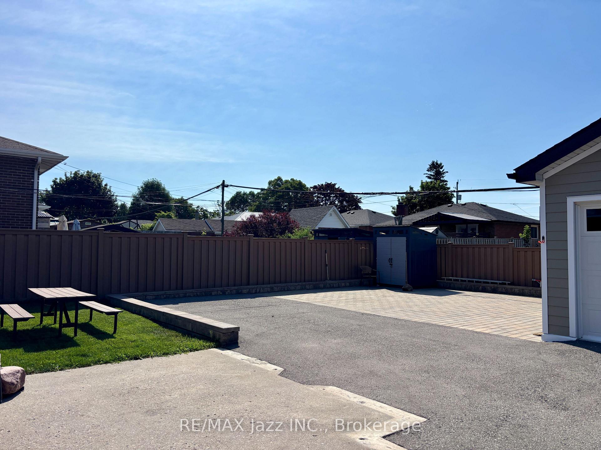 Photo 16 of Unit Unit 2, 751 Phillip Murray Avenue, Oshawa, Lakeview — HOMEH