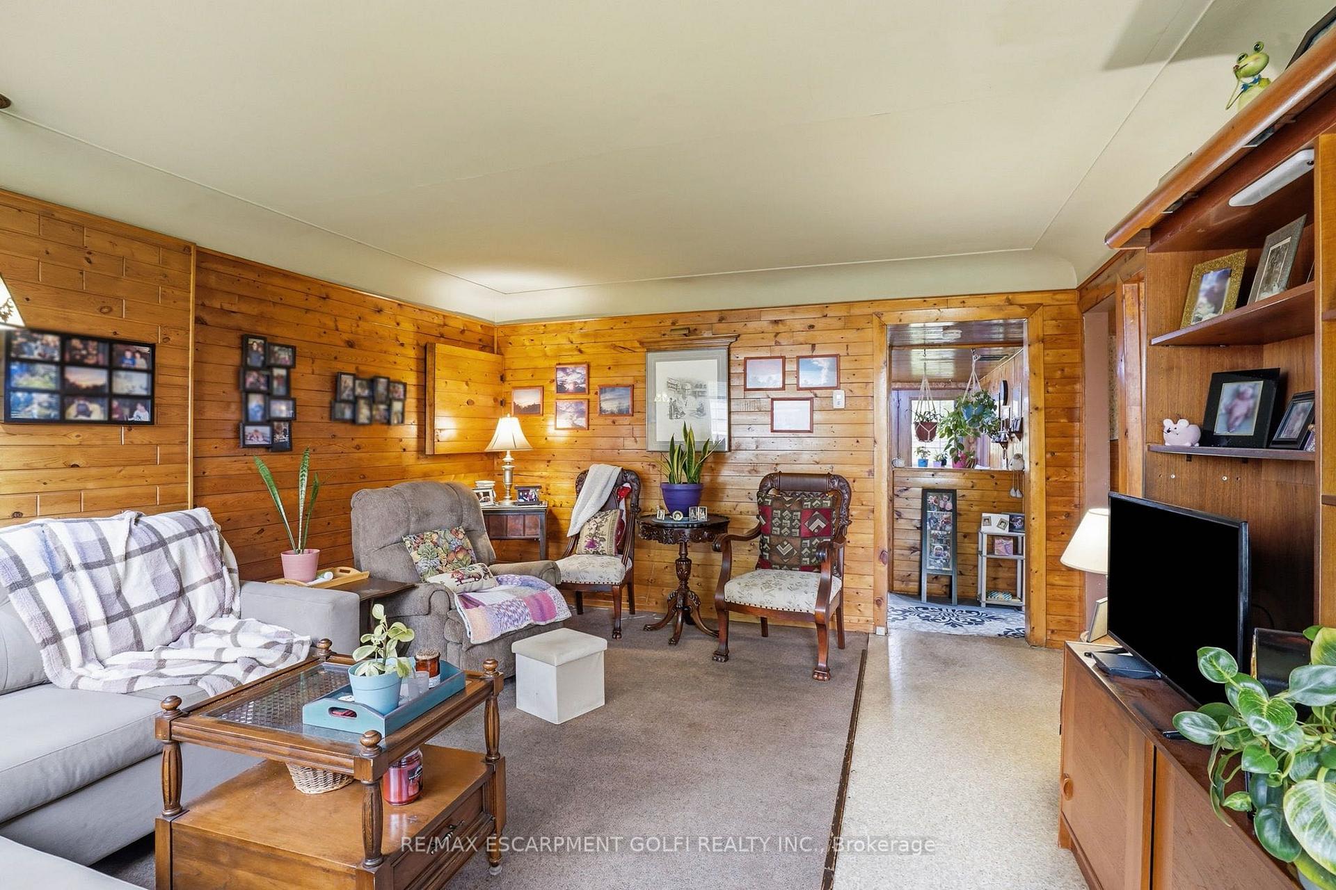 Photo 16 of 834 Mohawk Road E, Hamilton, Hampton Heights — HOMEH