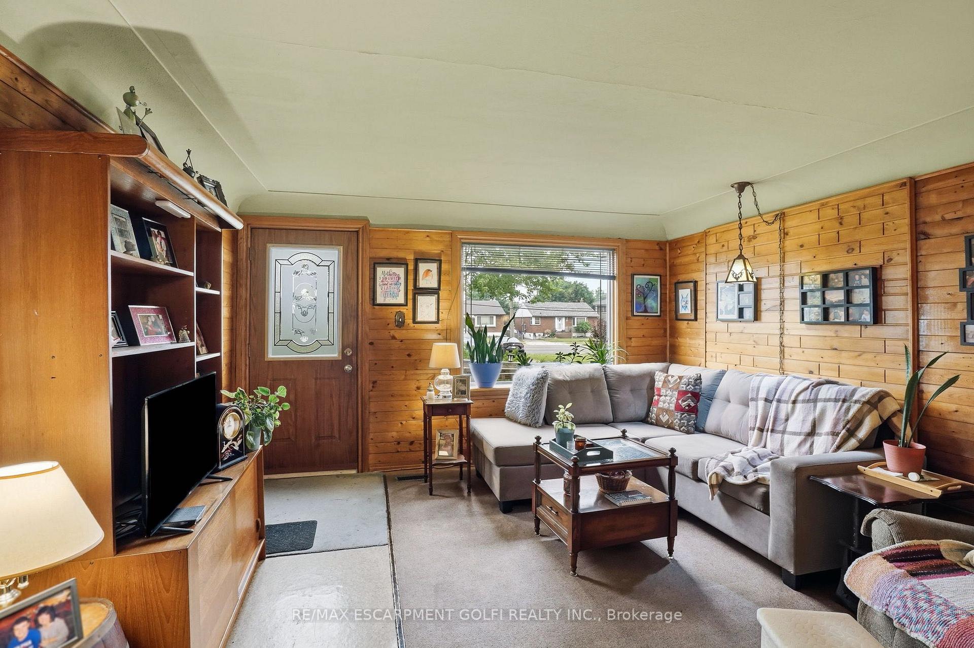 Photo 18 of 834 Mohawk Road E, Hamilton, Hampton Heights — HOMEH