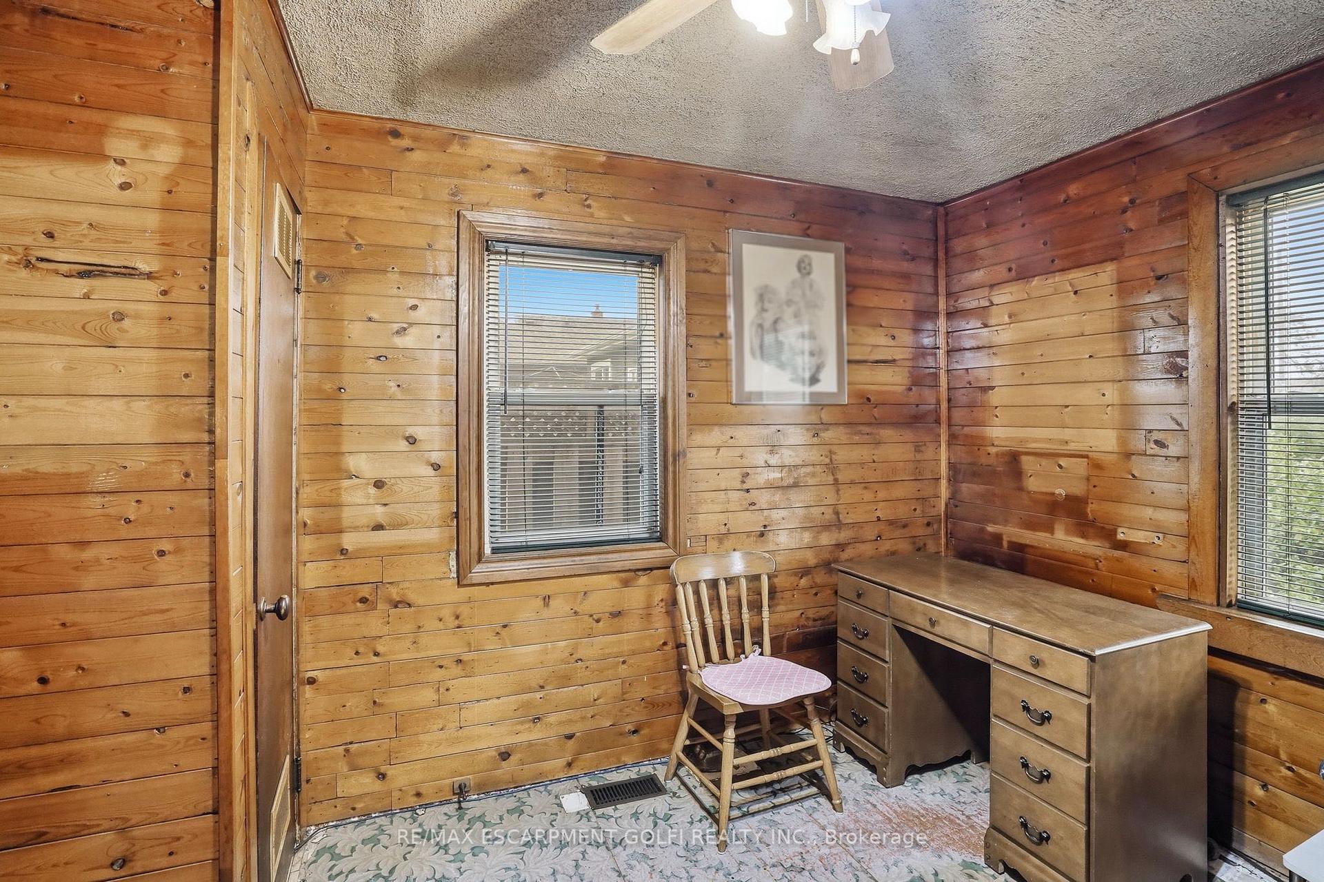 Photo 20 of 834 Mohawk Road E, Hamilton, Hampton Heights — HOMEH