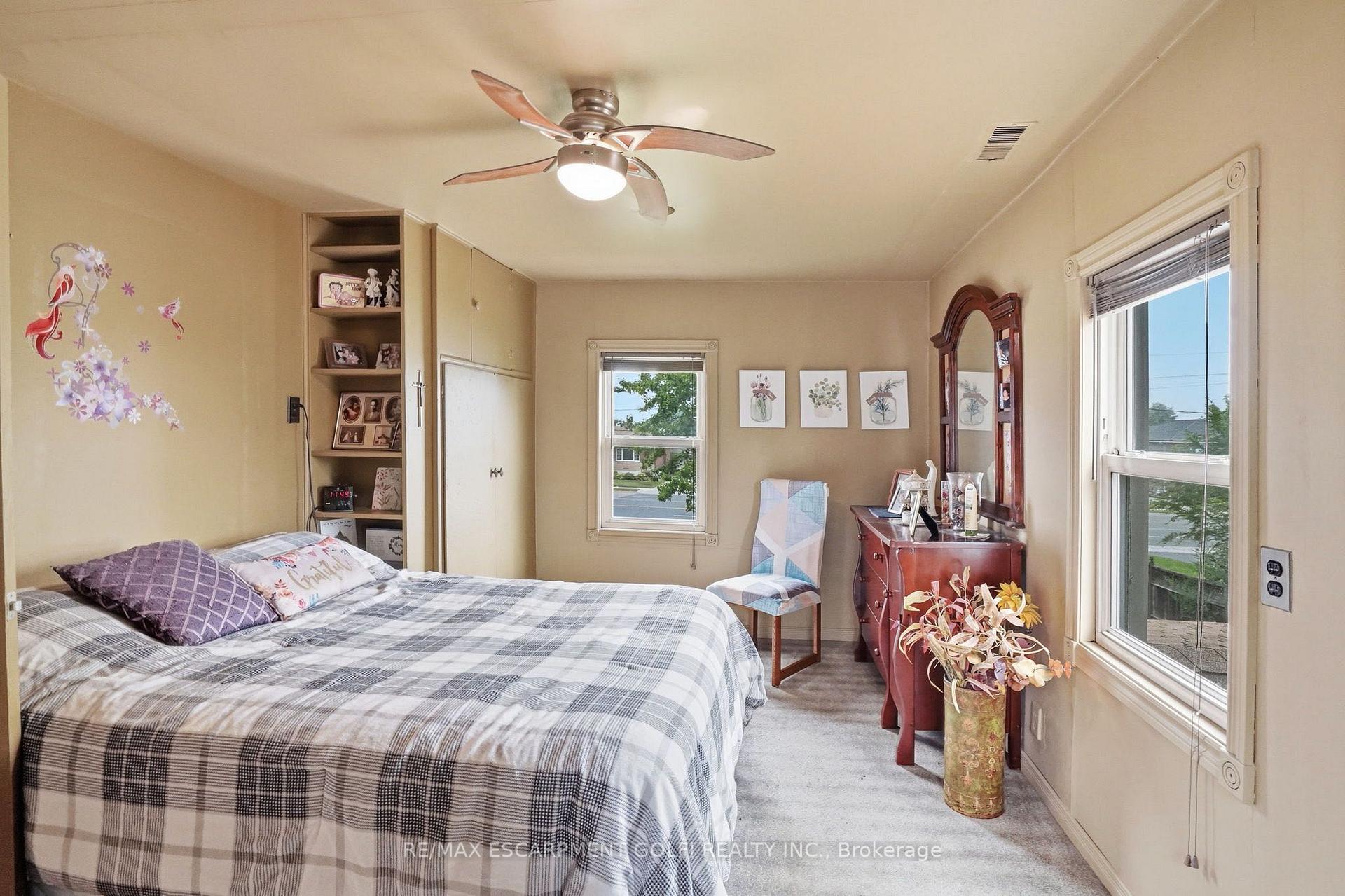 Photo 22 of 834 Mohawk Road E, Hamilton, Hampton Heights — HOMEH