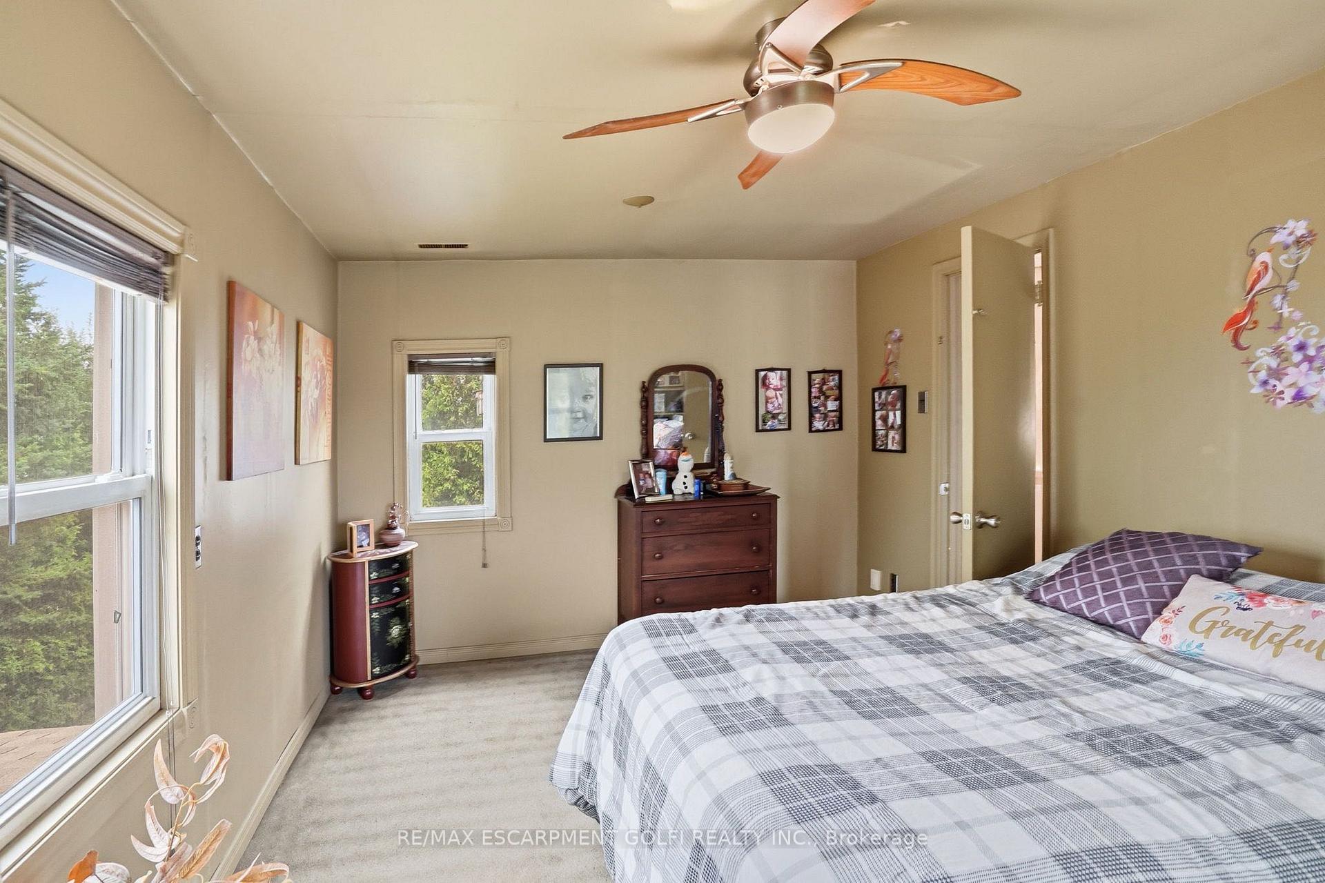 Photo 23 of 834 Mohawk Road E, Hamilton, Hampton Heights — HOMEH