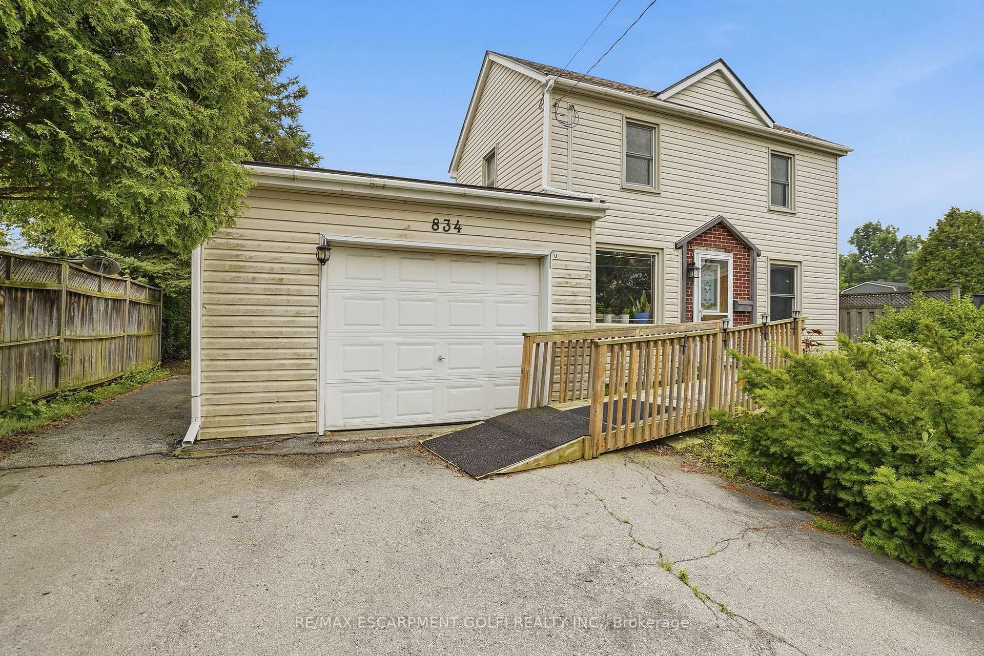 Photo 30 of 834 Mohawk Road E, Hamilton, Hampton Heights — HOMEH
