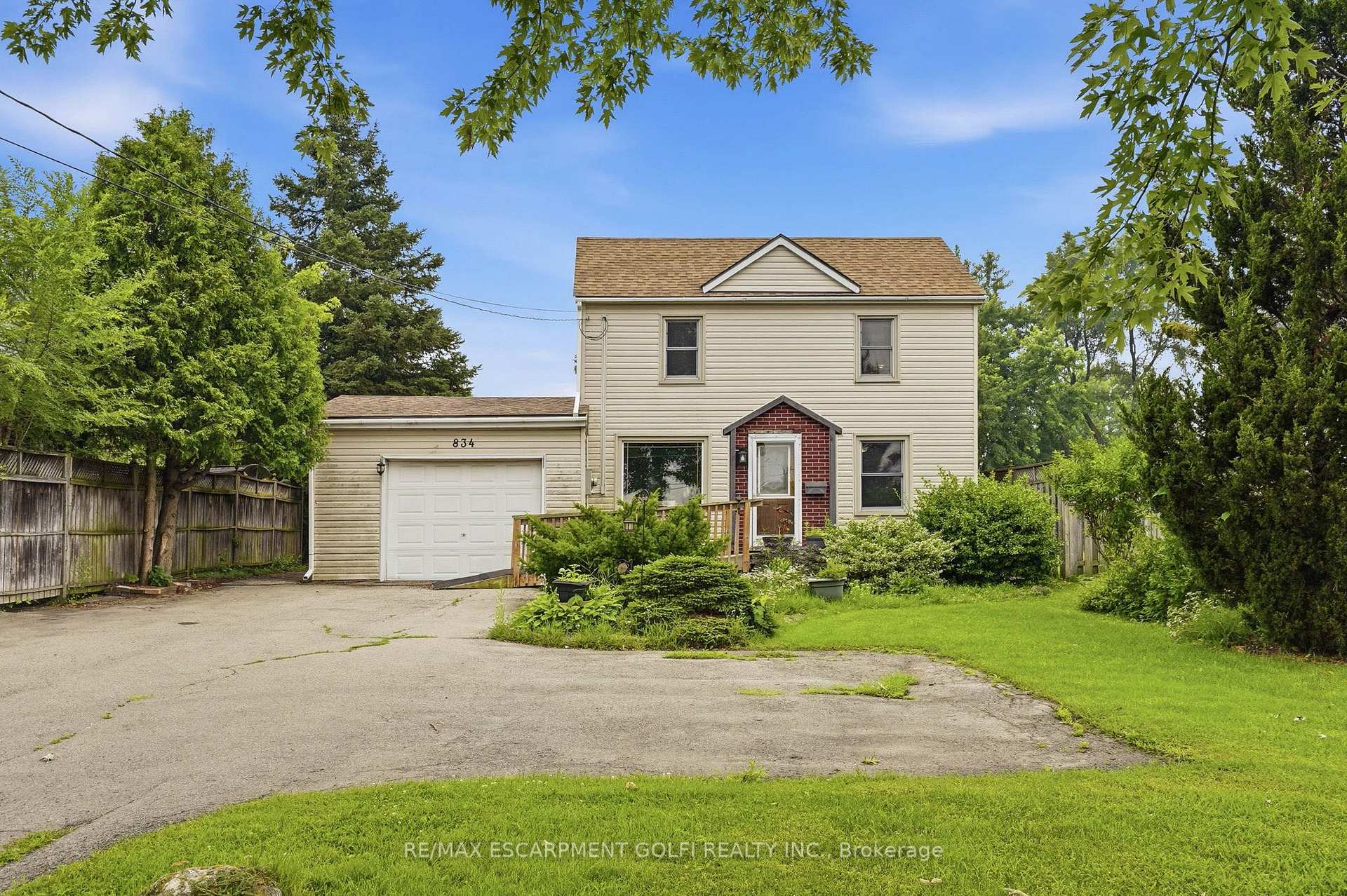Photo 34 of 834 Mohawk Road E, Hamilton, Hampton Heights — HOMEH