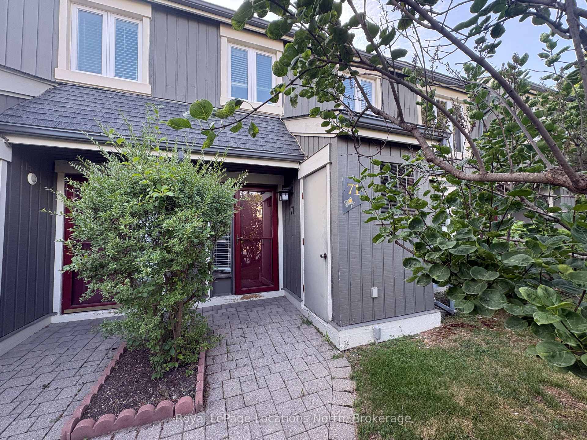 Front of Unit 71, 149 Fairway Crescent