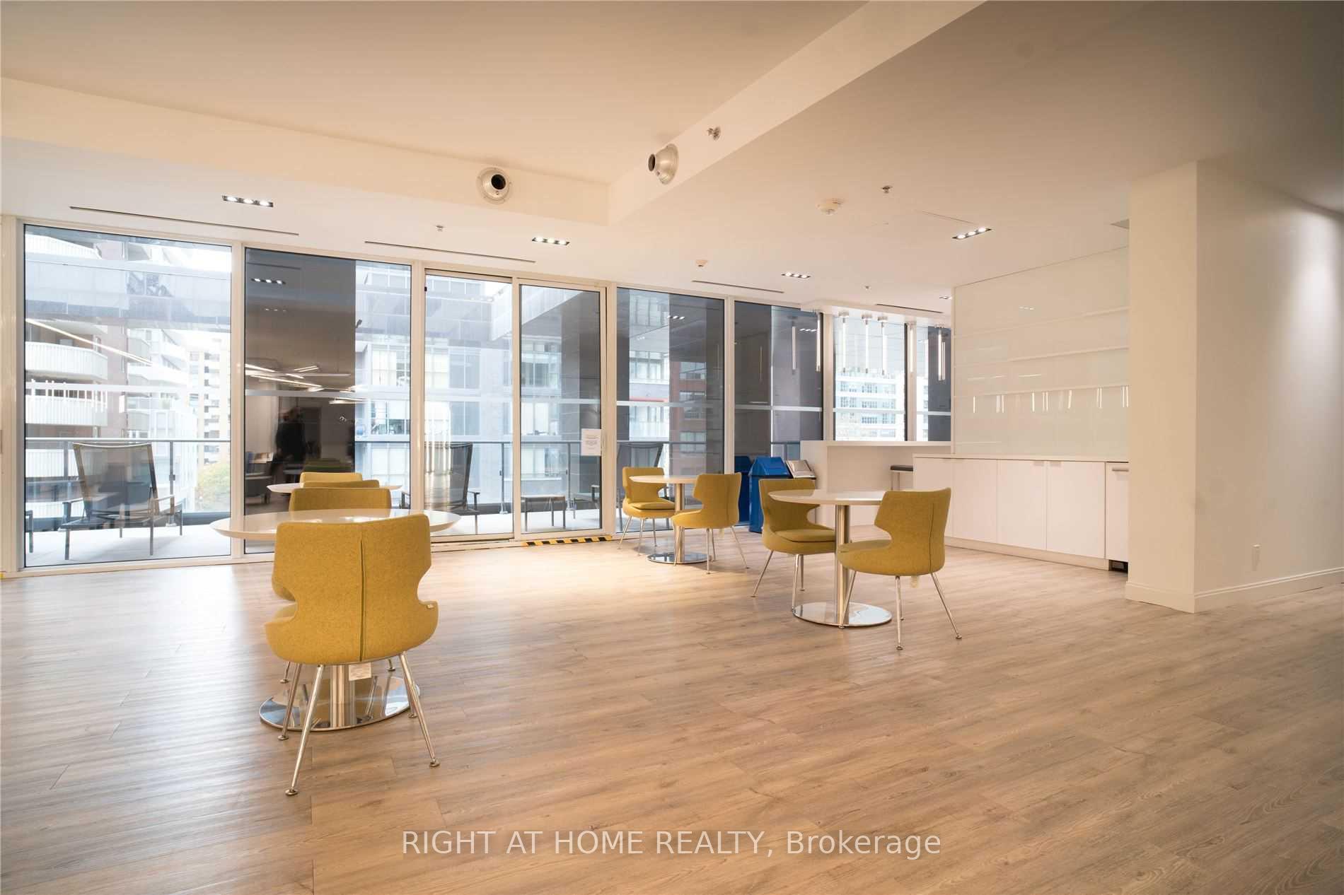 Photo 10 of Unit 2002, 181 Dundas Street, Toronto, Moss Park — HOMEH