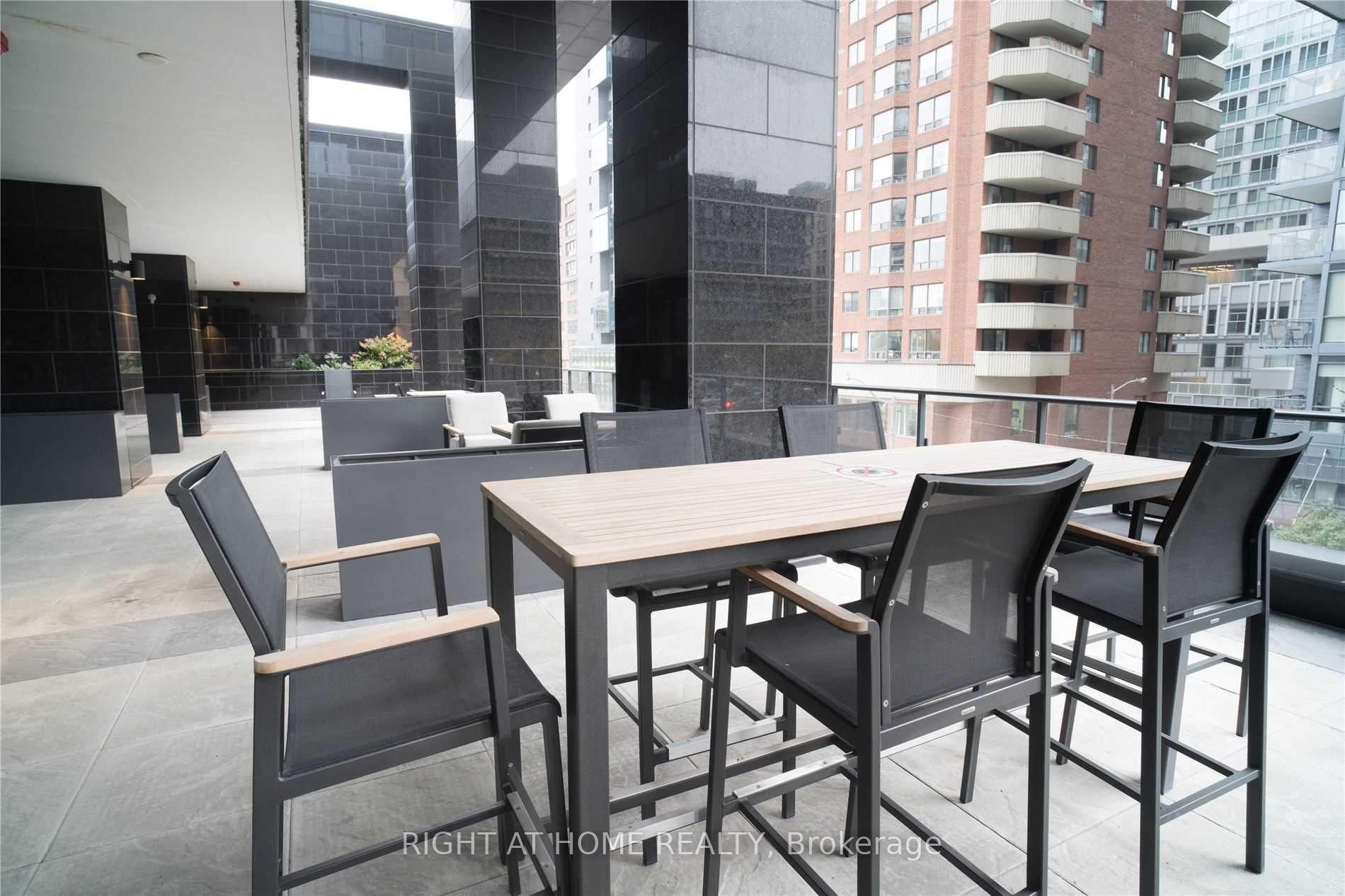 Photo 16 of Unit 2002, 181 Dundas Street, Toronto, Moss Park — HOMEH