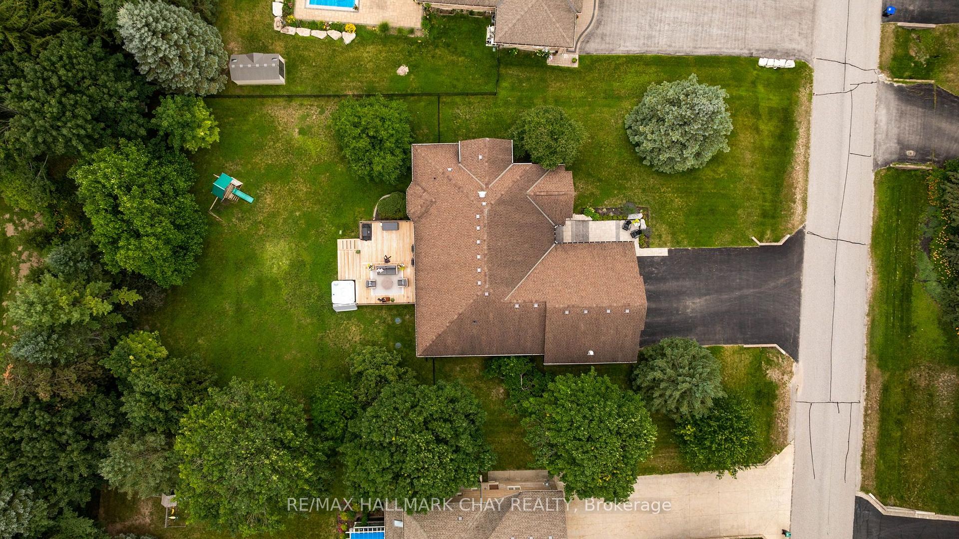 Photo 39 of 32 Forest Hill Drive, Springwater, Midhurst — HOMEH