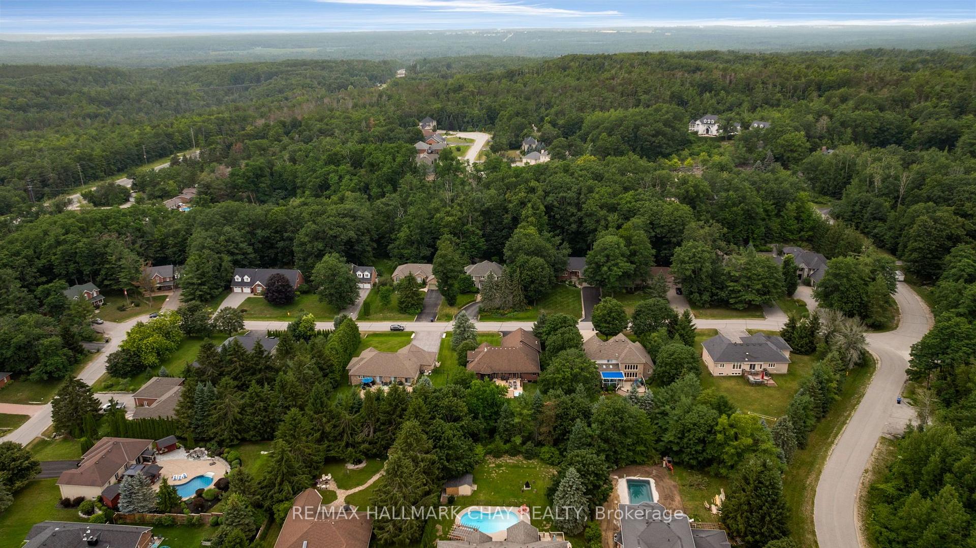 Photo 41 of 32 Forest Hill Drive, Springwater, Midhurst — HOMEH