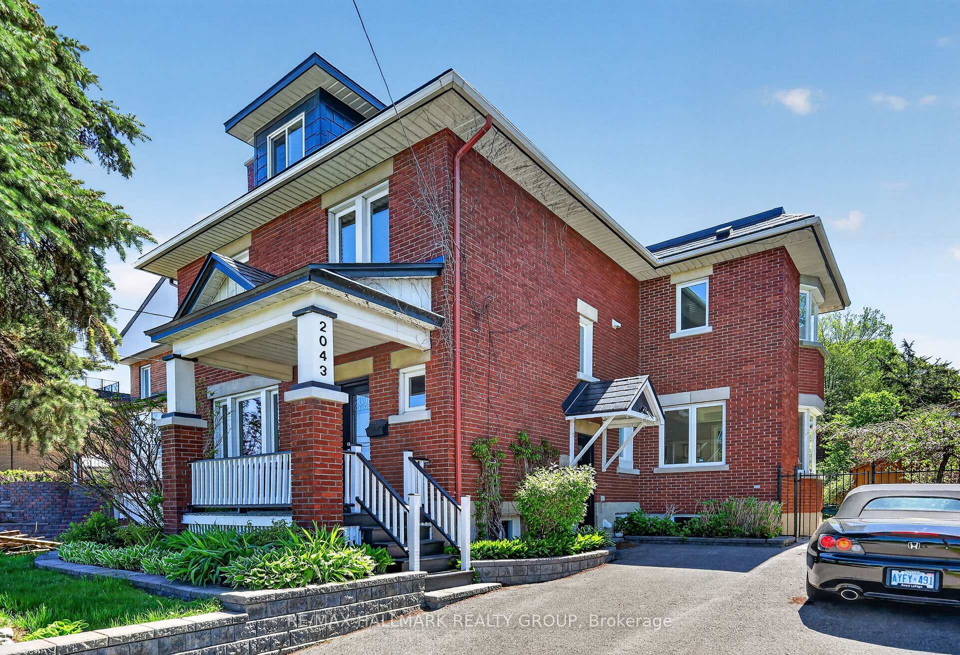 Photo 2 of 2043 Riverside Drive, Ottawa, Faircrest Heights — HOMEH