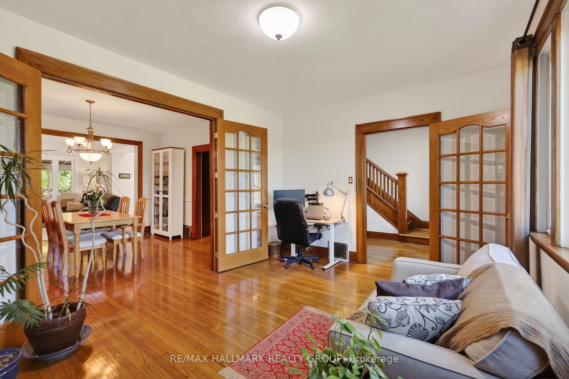 Photo 19 of 2043 Riverside Drive, Ottawa, Faircrest Heights — HOMEH