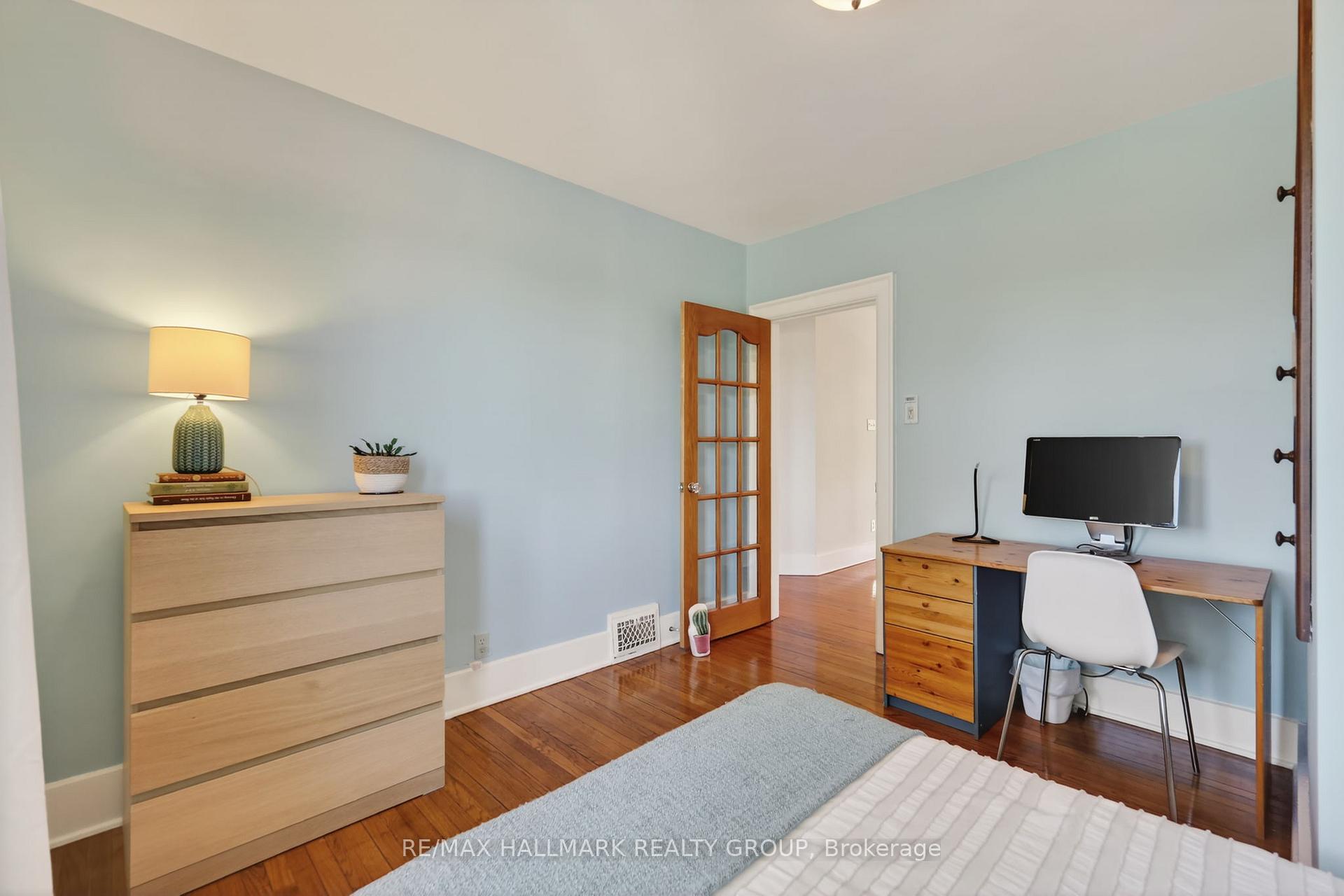 Photo 30 of 2043 Riverside Drive, Ottawa, Faircrest Heights — HOMEH