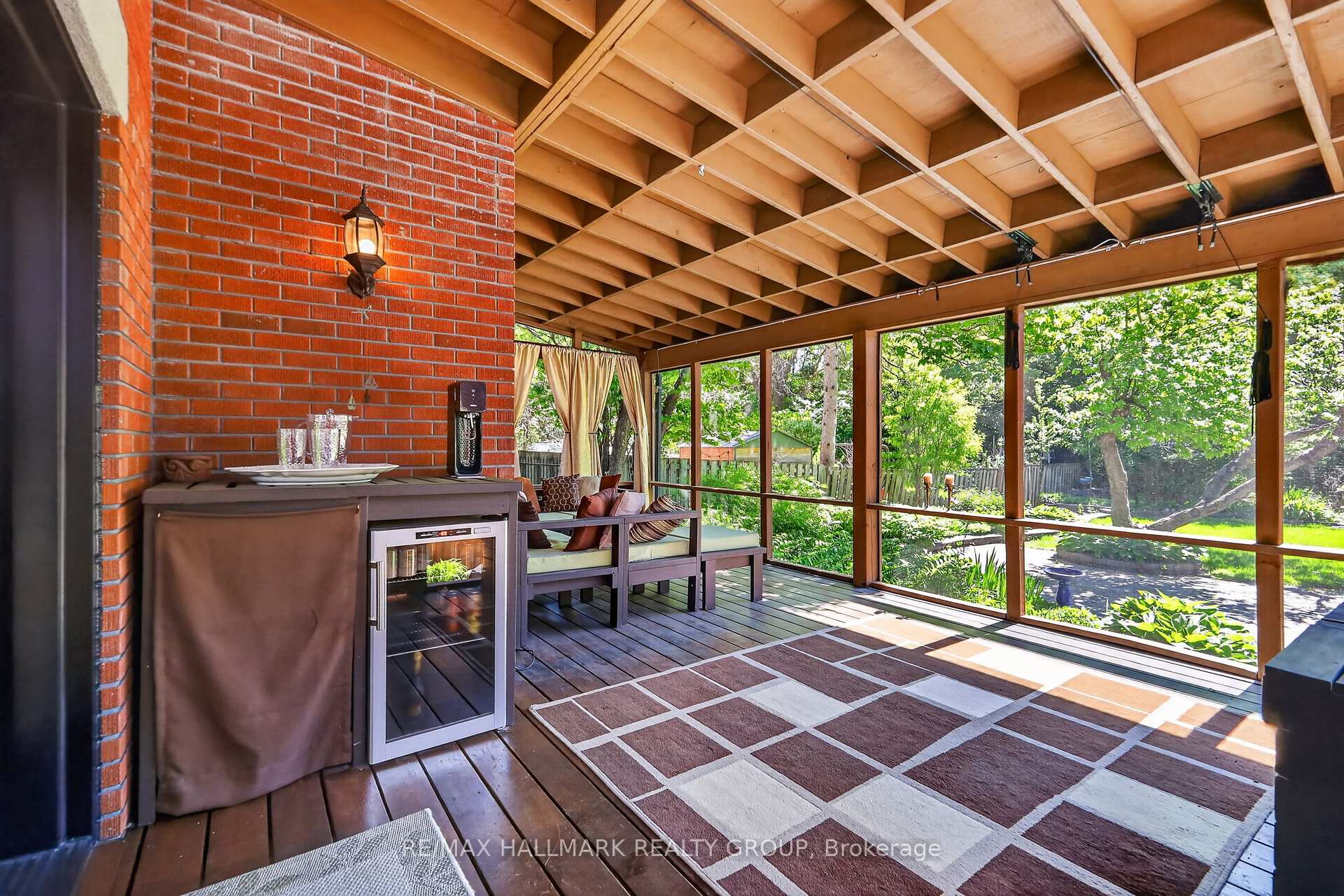 Photo 37 of 2043 Riverside Drive, Ottawa, Faircrest Heights — HOMEH