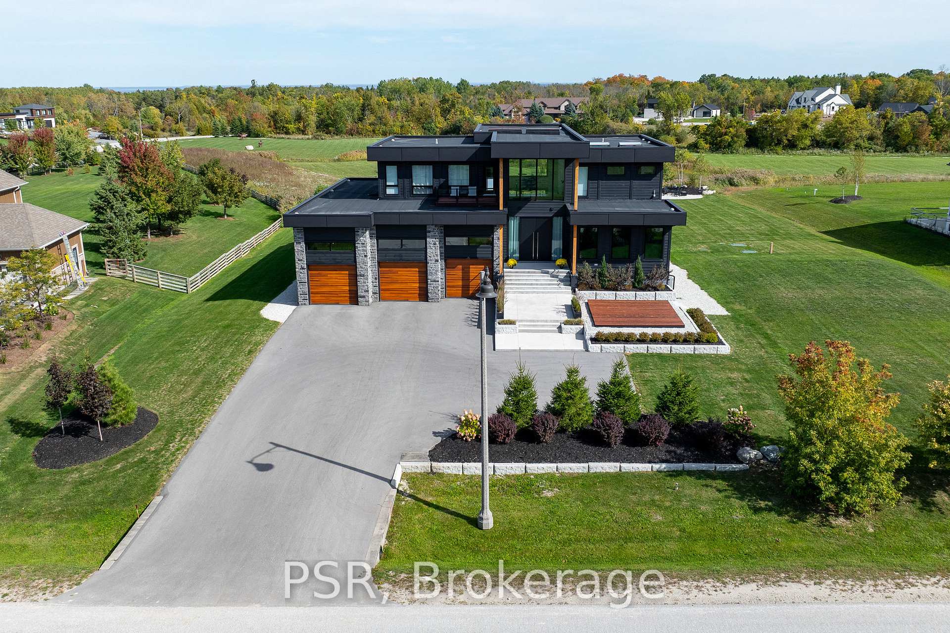Photo 24 of 4 Raintree Court, Clearview, Rural Clearview — HOMEH