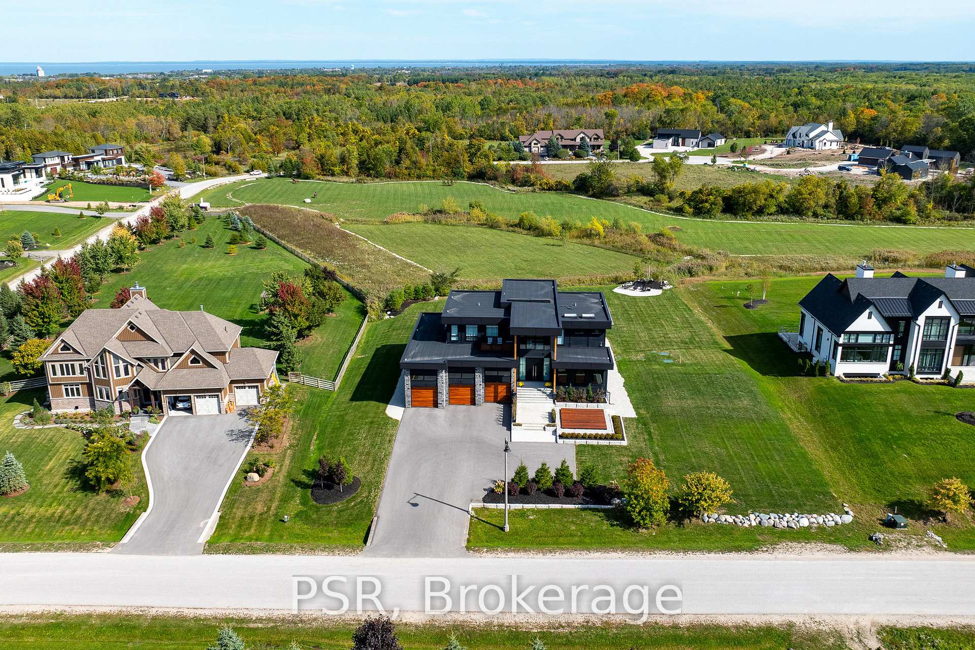 Photo 25 of 4 Raintree Court, Clearview, Rural Clearview — HOMEH