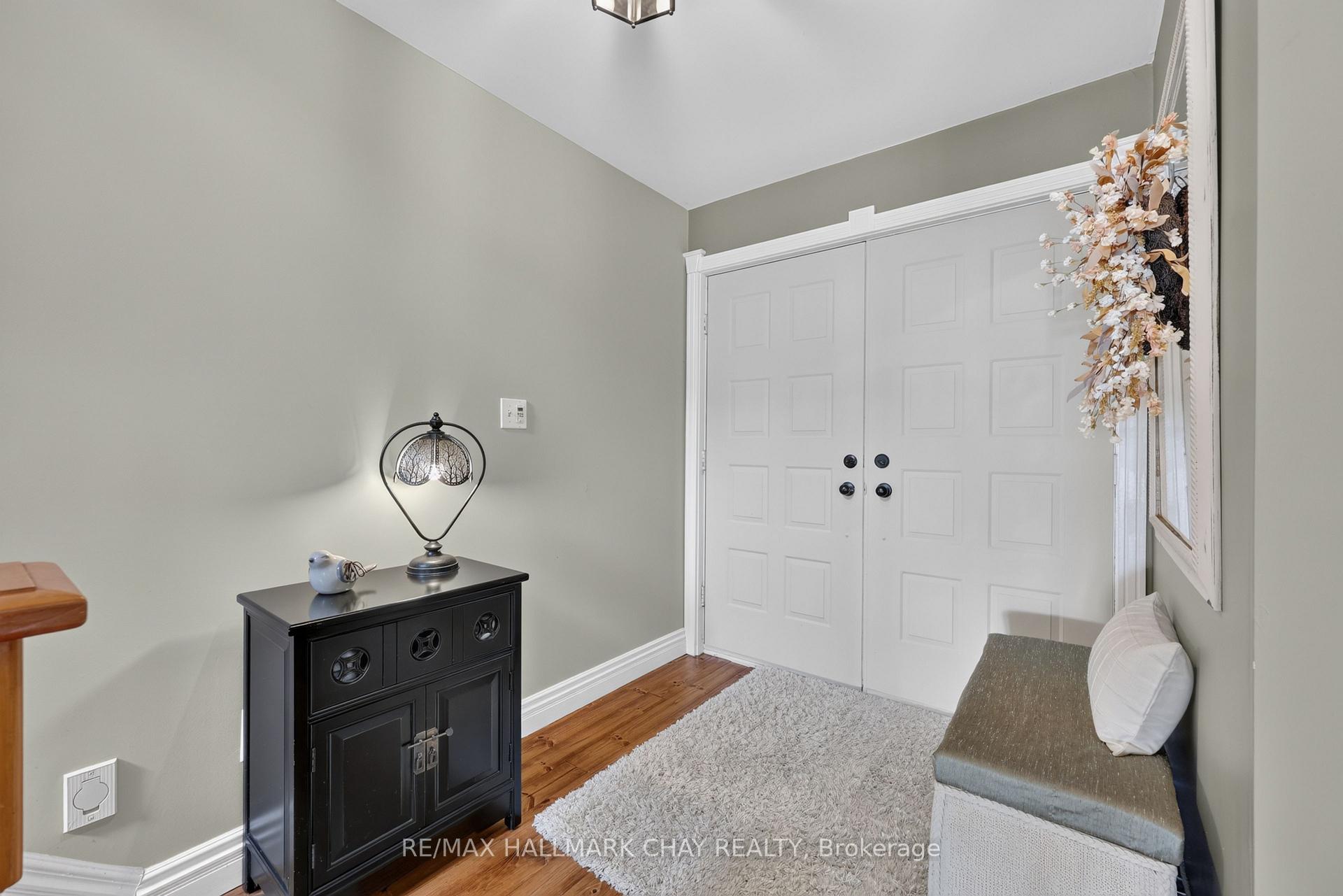 Photo 16 of 2289 Lakeshore Road E, Oro-Medonte, Rural Oro-Medonte — HOMEH