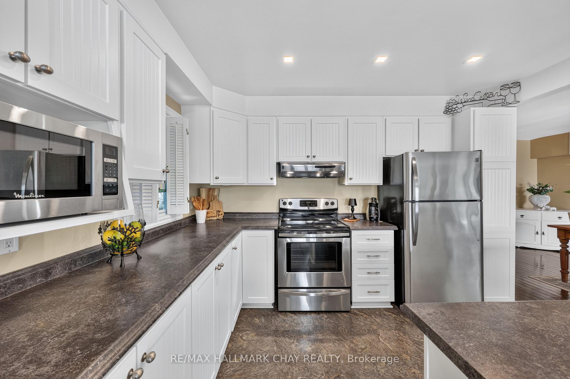 Photo 19 of 2289 Lakeshore Road E, Oro-Medonte, Rural Oro-Medonte — HOMEH
