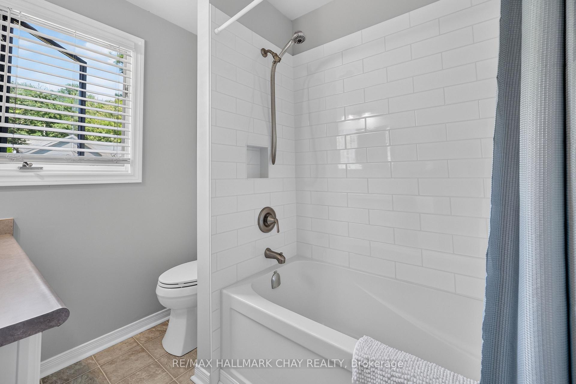Photo 44 of 2289 Lakeshore Road E, Oro-Medonte, Rural Oro-Medonte — HOMEH