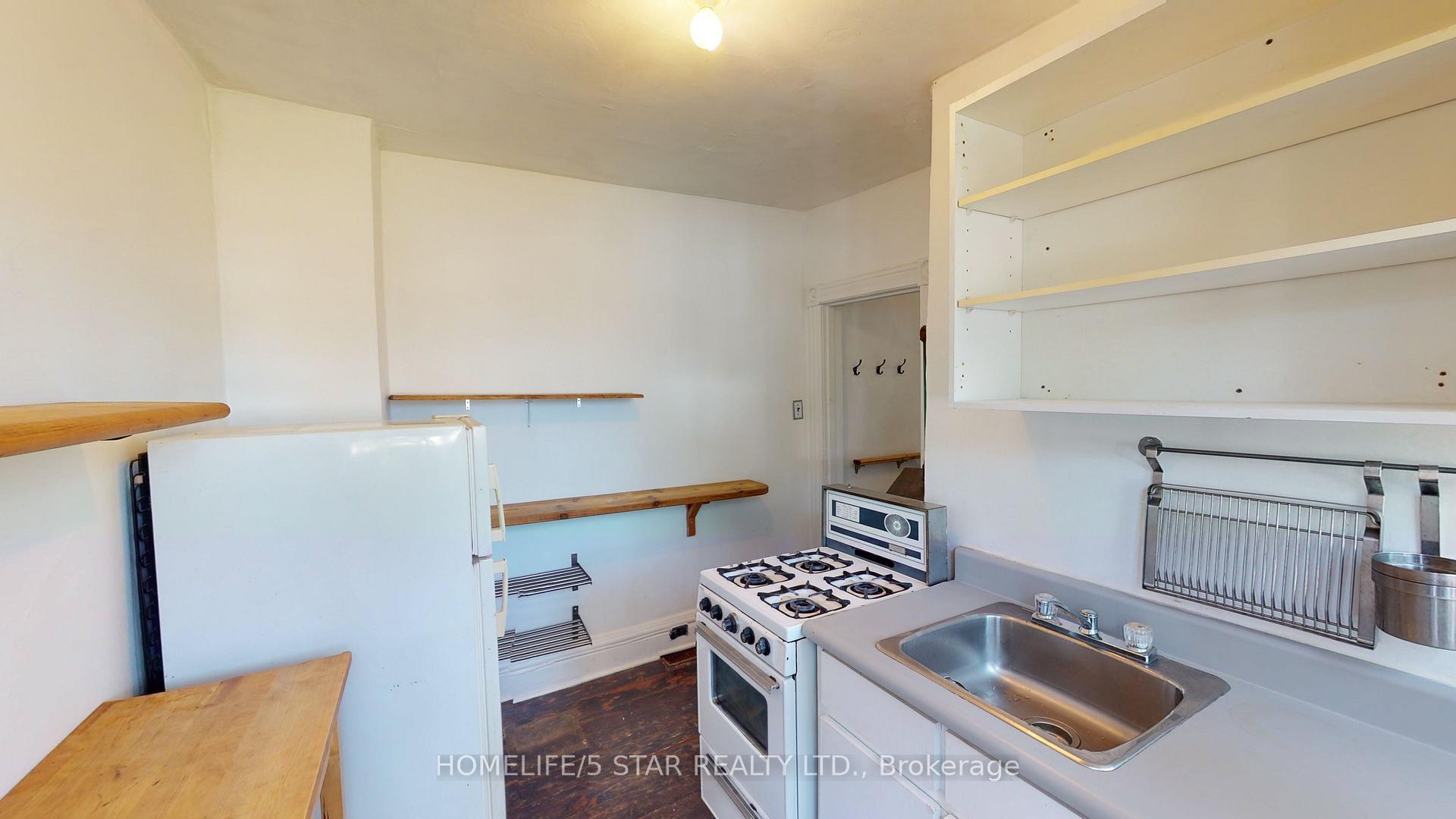 Photo 3 of Unit Apt 2, 39 Humbert Street, Toronto, Trinity-Bellwoods — HOMEH