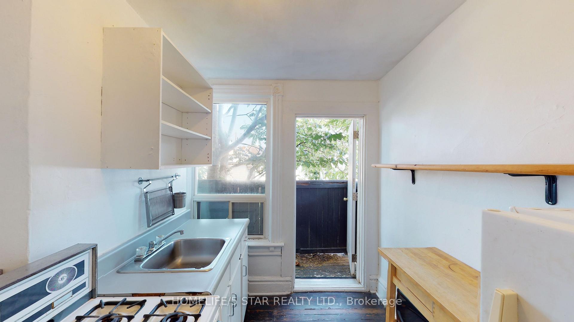 Photo 5 of Unit Apt 2, 39 Humbert Street, Toronto, Trinity-Bellwoods — HOMEH