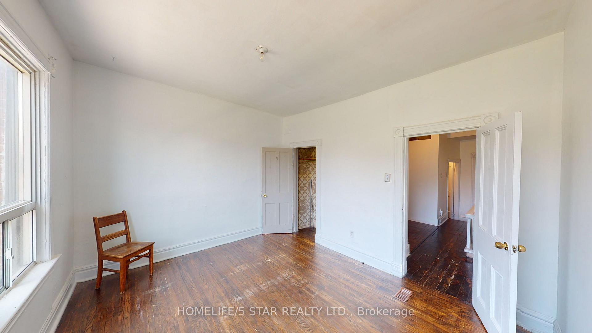 Photo 6 of Unit Apt 2, 39 Humbert Street, Toronto, Trinity-Bellwoods — HOMEH