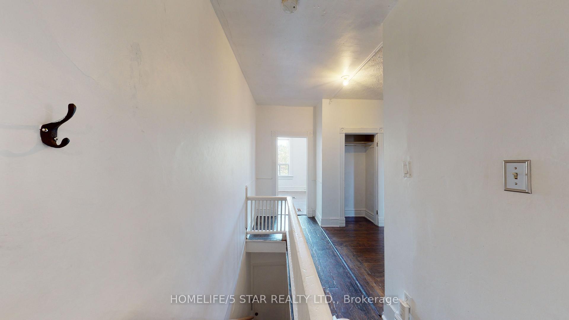 Photo 12 of Unit Apt 2, 39 Humbert Street, Toronto, Trinity-Bellwoods — HOMEH