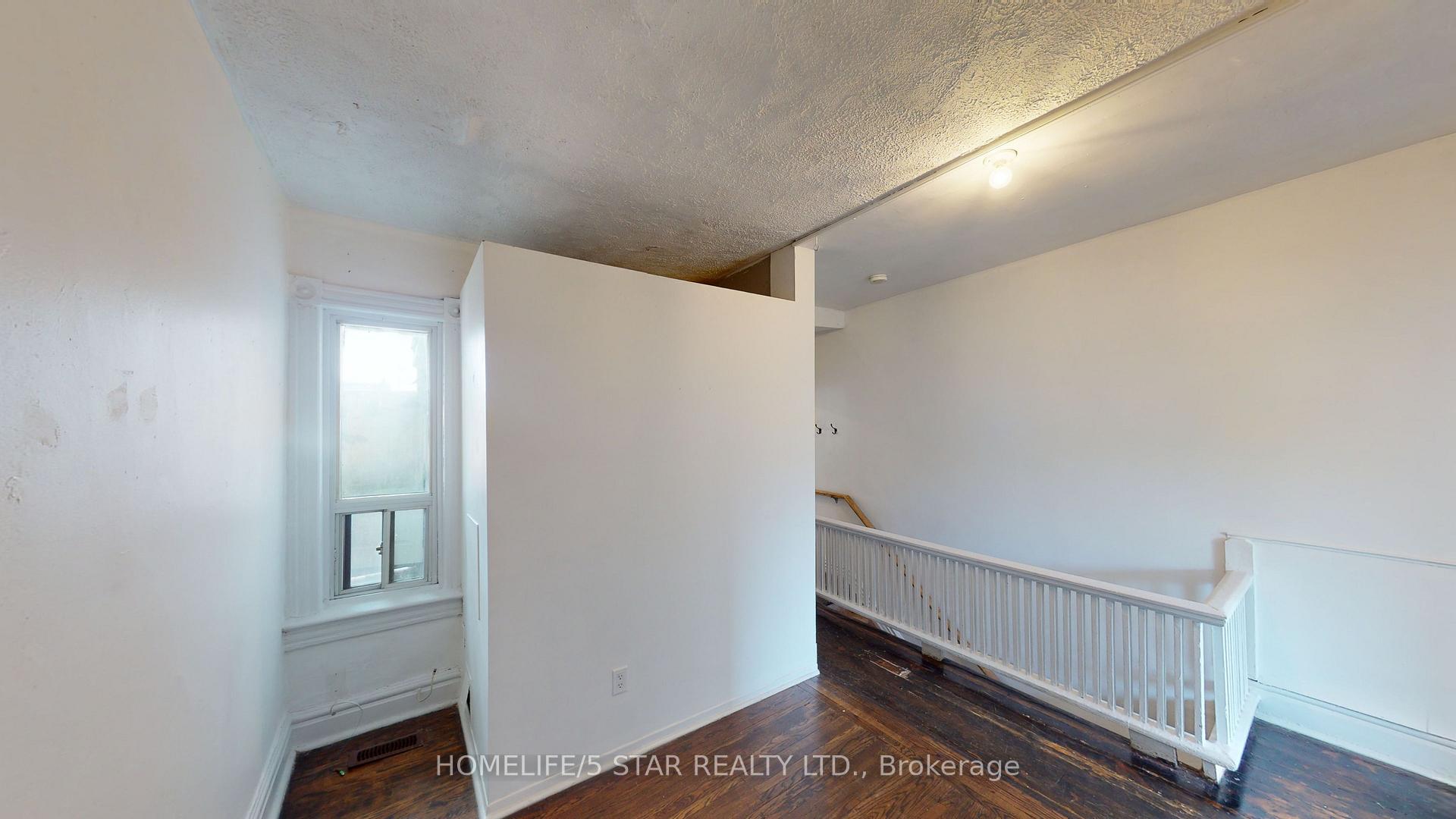 Photo 15 of Unit Apt 2, 39 Humbert Street, Toronto, Trinity-Bellwoods — HOMEH