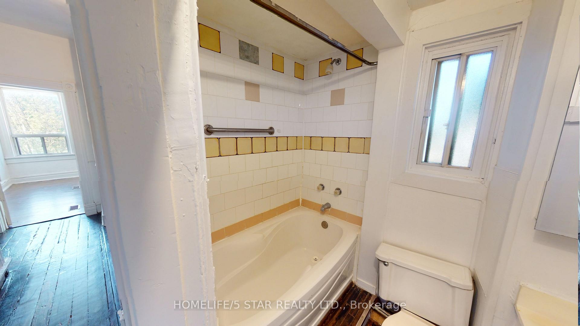 Photo 19 of Unit Apt 2, 39 Humbert Street, Toronto, Trinity-Bellwoods — HOMEH