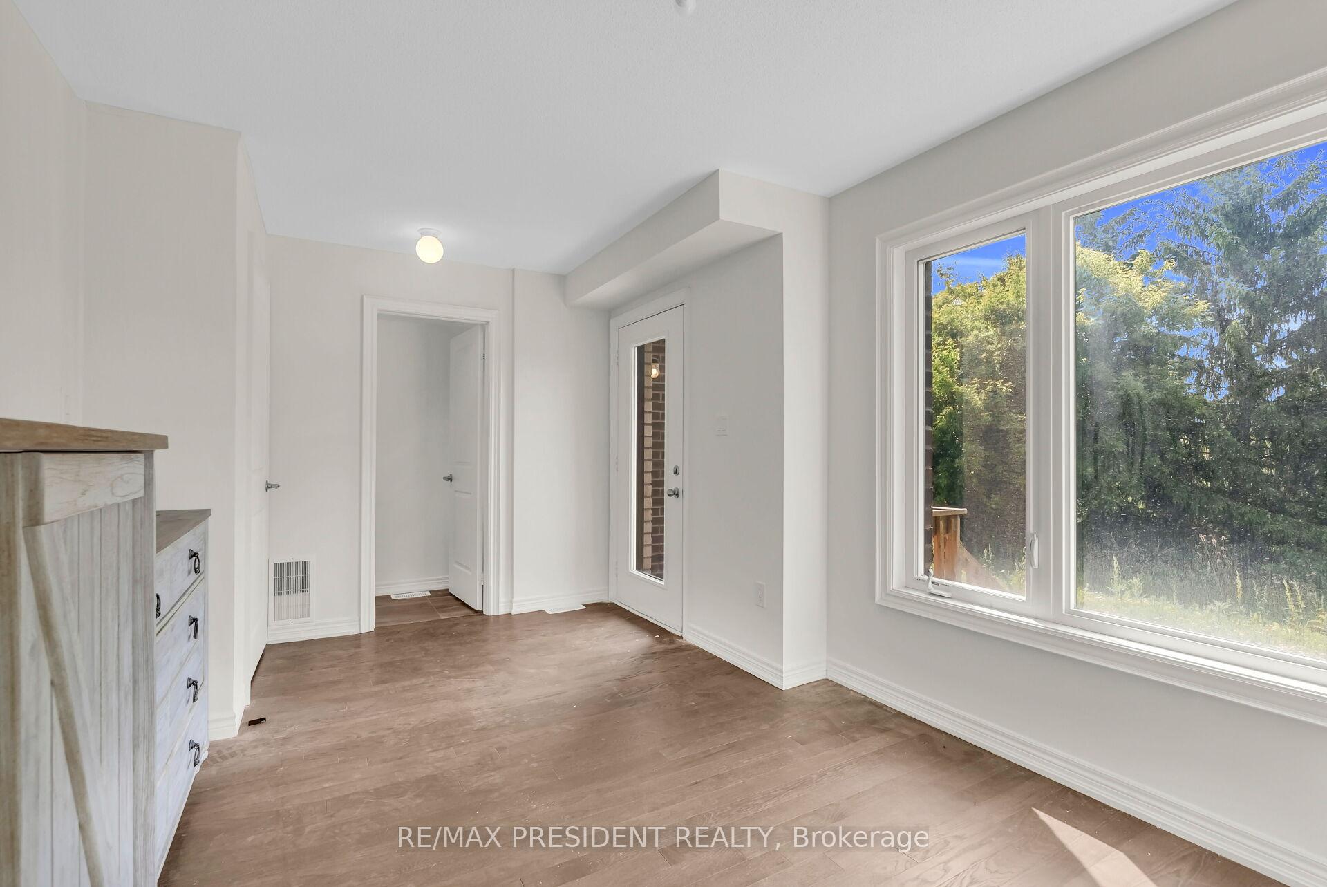 Photo 8 of 34 Queenpost Drive E, Brampton, Credit Valley — HOMEH