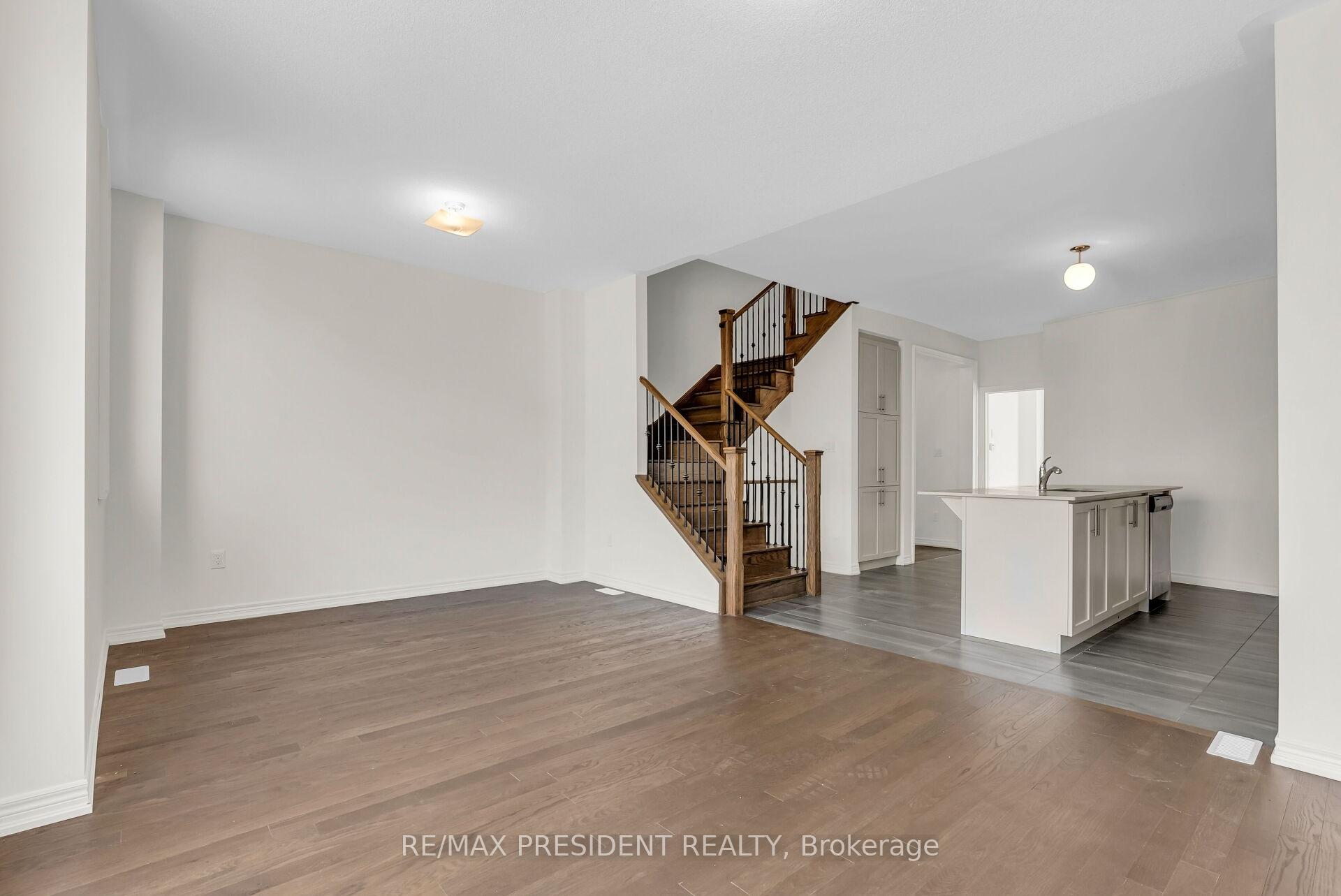 Photo 22 of 34 Queenpost Drive E, Brampton, Credit Valley — HOMEH