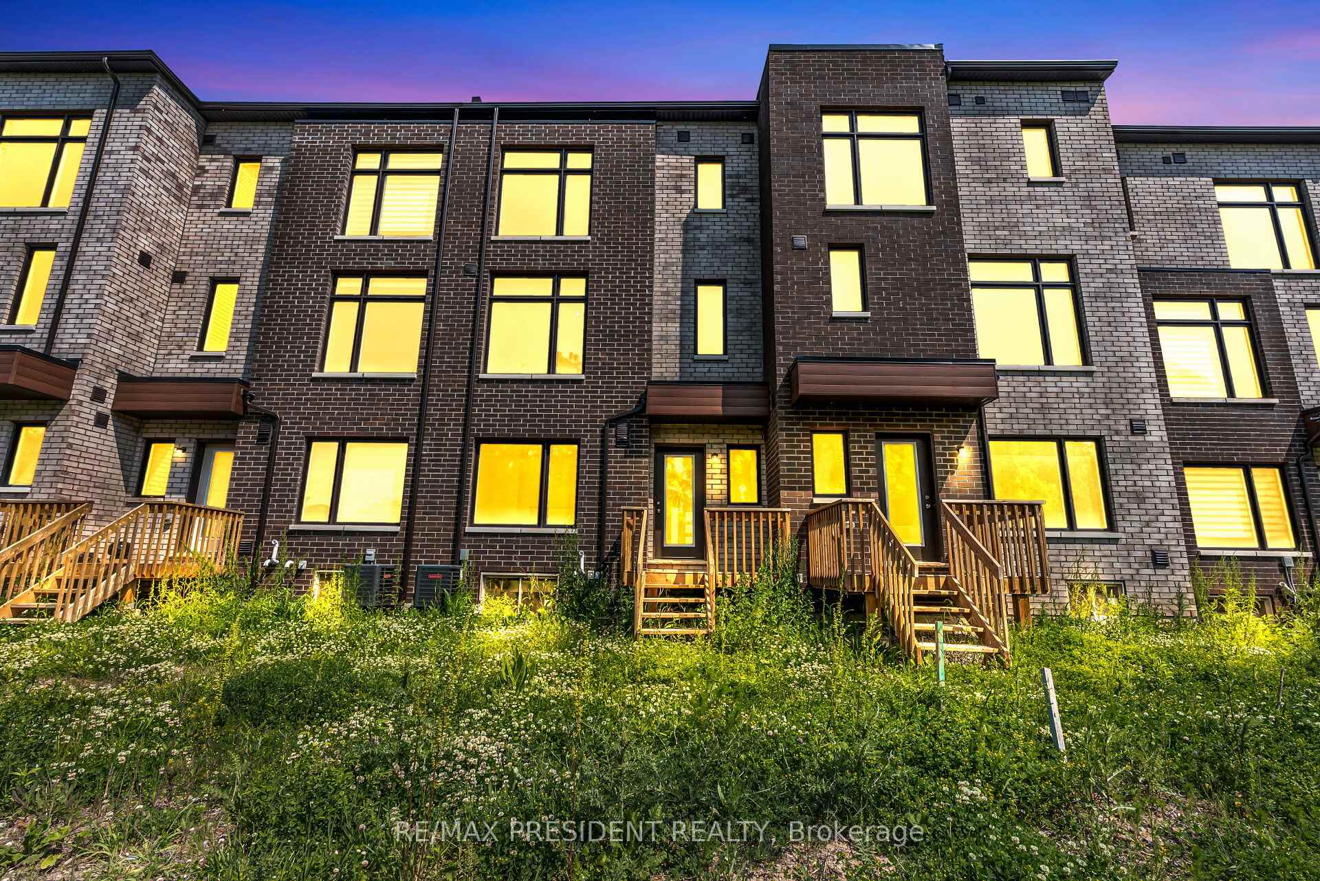 Photo 45 of 34 Queenpost Drive E, Brampton, Credit Valley — HOMEH