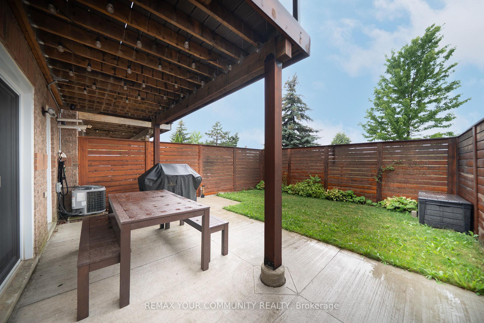 Photo 27 of 40 Tania Crescent, Vaughan, Maple — HOMEH