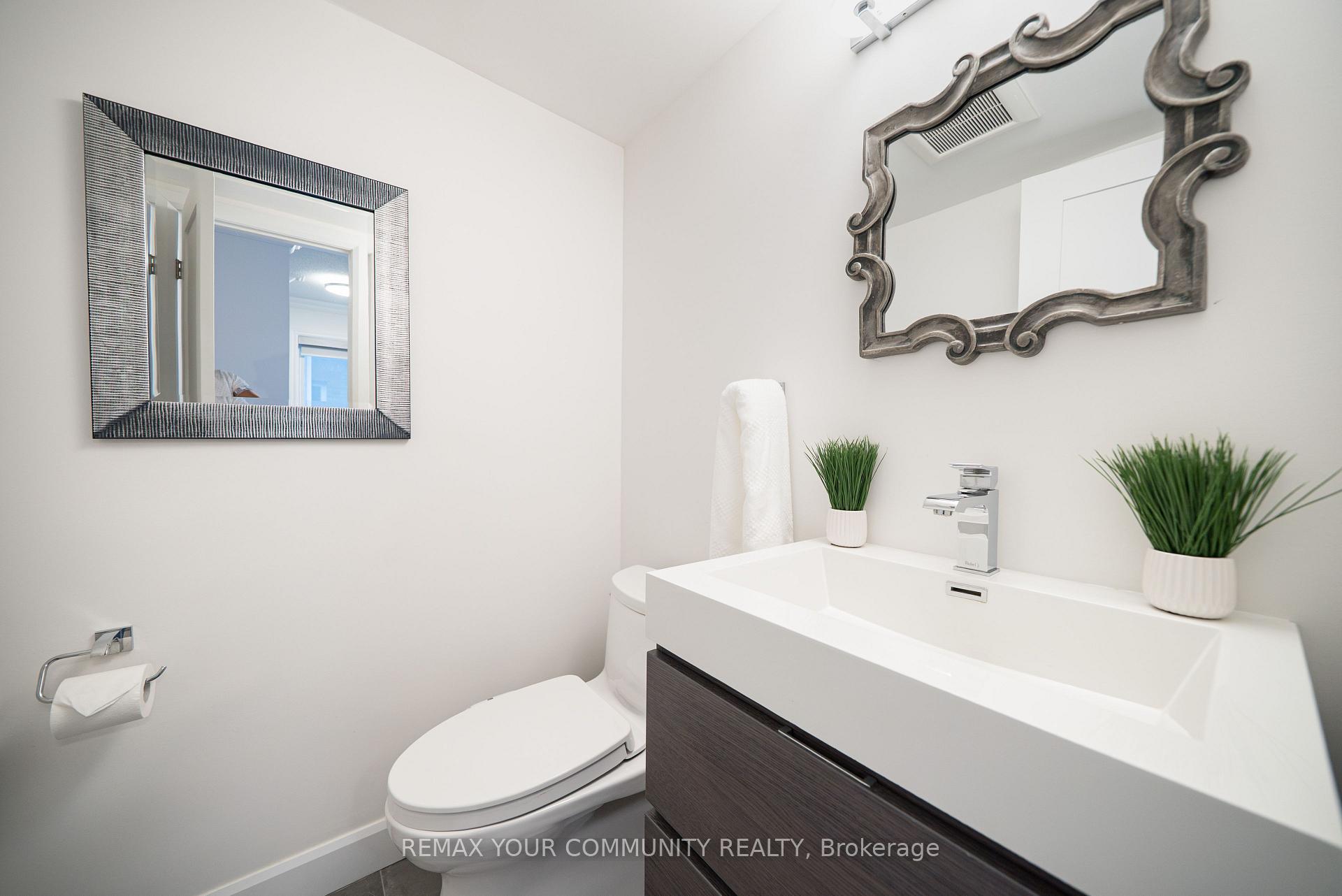 Photo 14 of 40 Tania Crescent, Vaughan, Maple — HOMEH