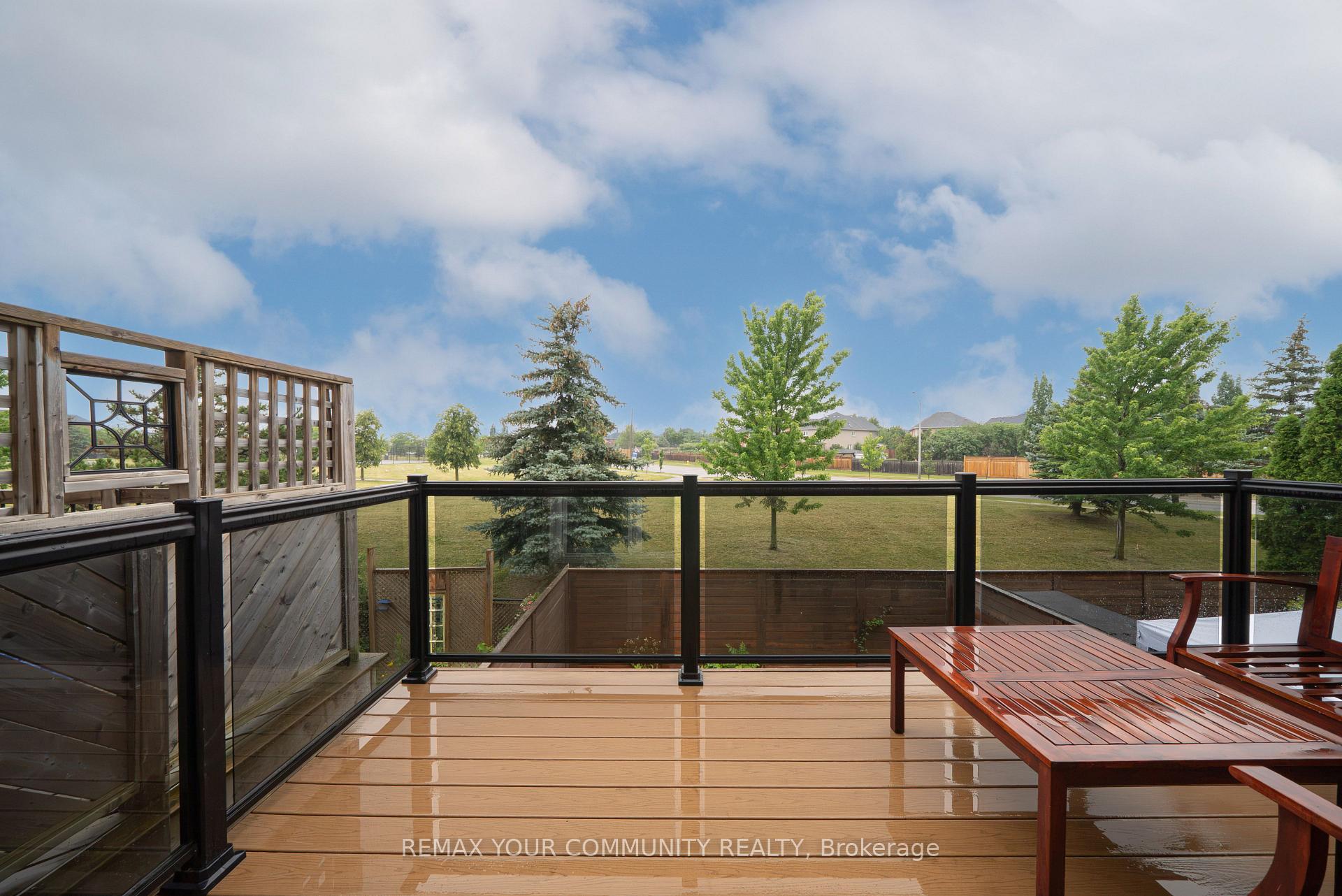 Photo 28 of 40 Tania Crescent, Vaughan, Maple — HOMEH