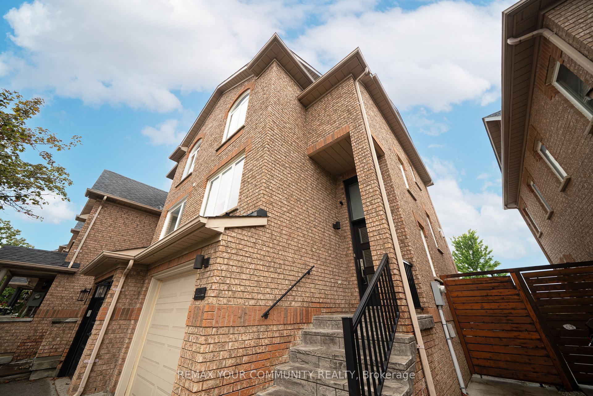 Photo 37 of 40 Tania Crescent, Vaughan, Maple — HOMEH
