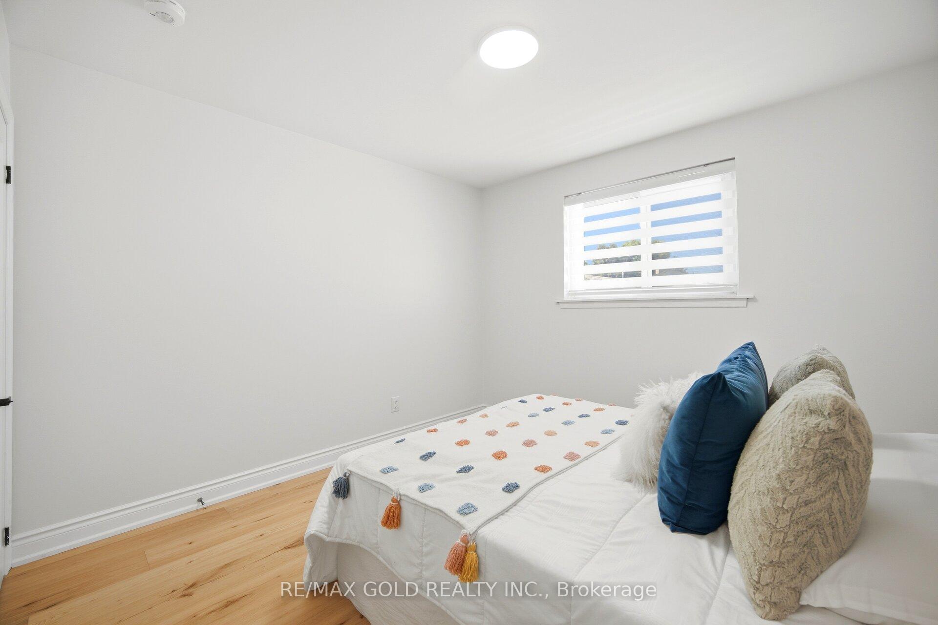 Photo 19 of 8 Athlone Avenue, Brampton, Avondale — HOMEH