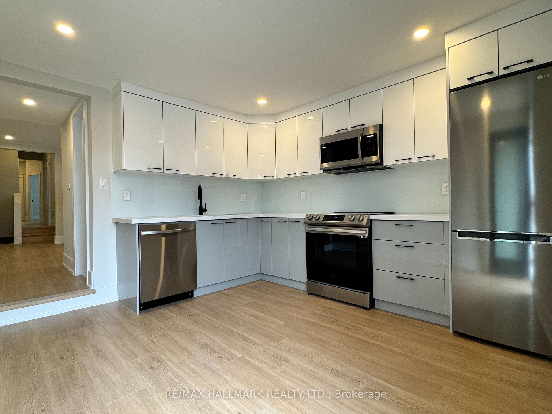 Photo 1 of Unit Upper, 116 Bellevue Avenue, Toronto, Kensington-Chinatown — HOMEH