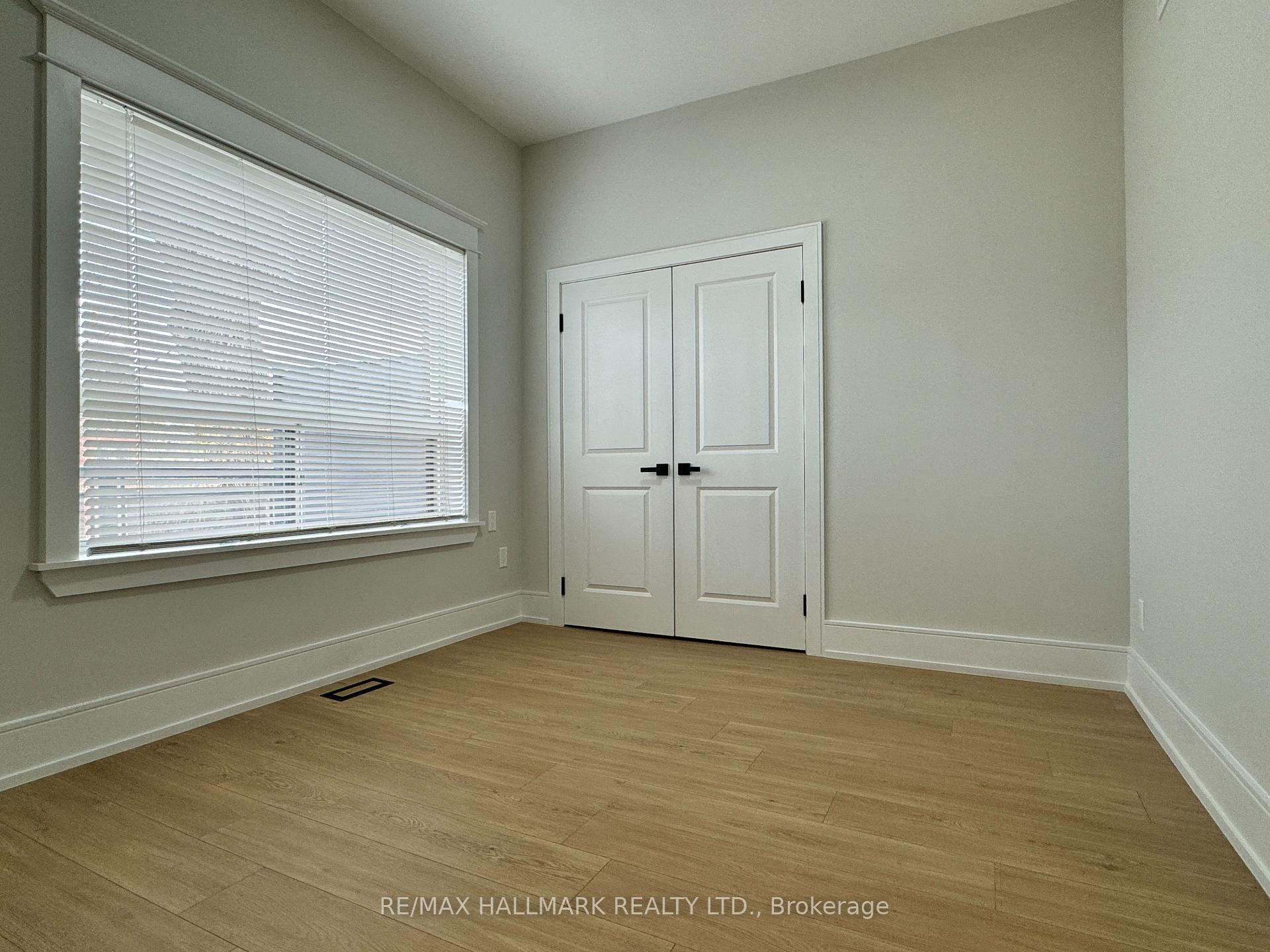 Photo 6 of Unit Upper, 116 Bellevue Avenue, Toronto, Kensington-Chinatown — HOMEH
