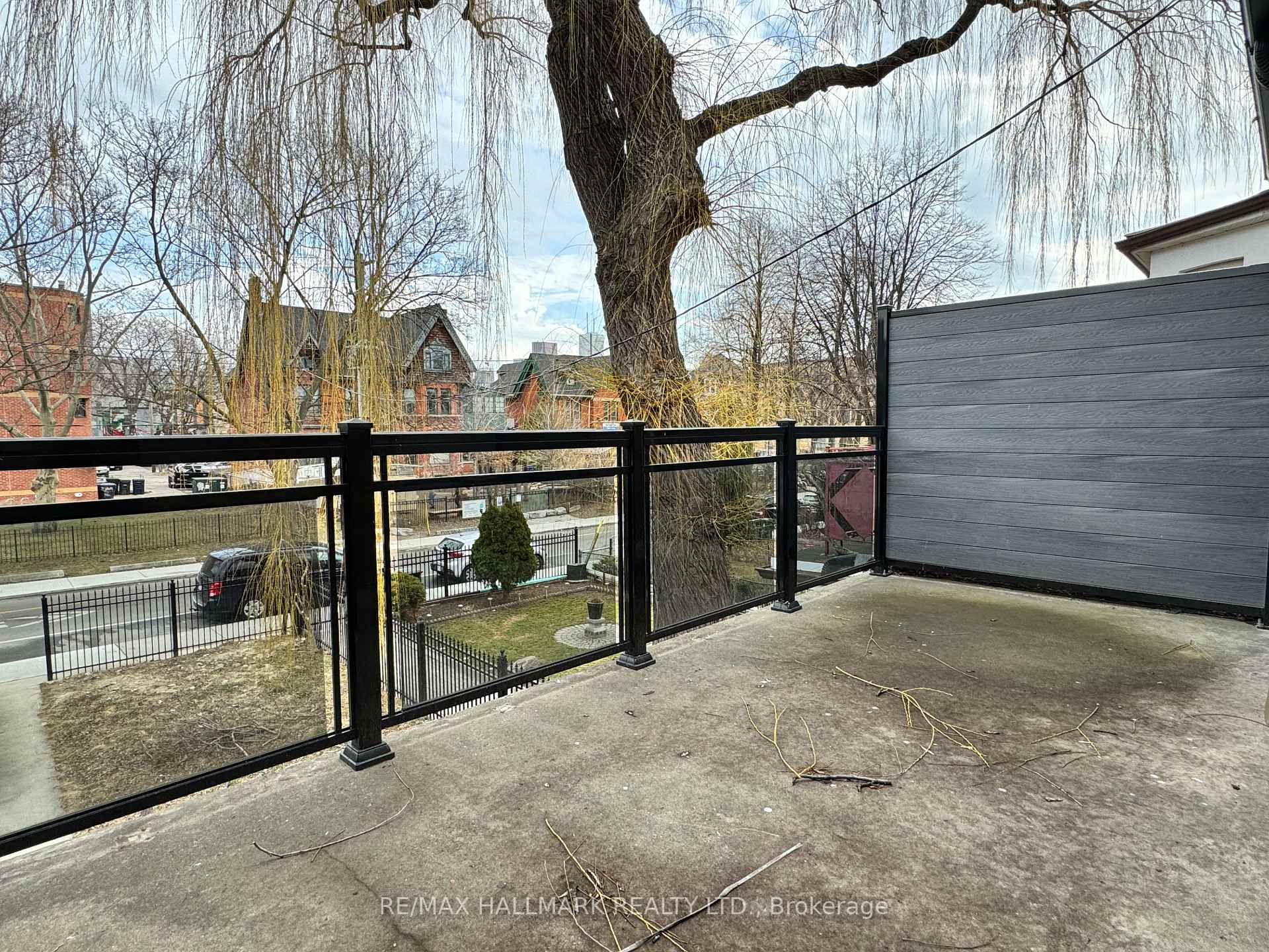 Photo 9 of Unit Upper, 116 Bellevue Avenue, Toronto, Kensington-Chinatown — HOMEH