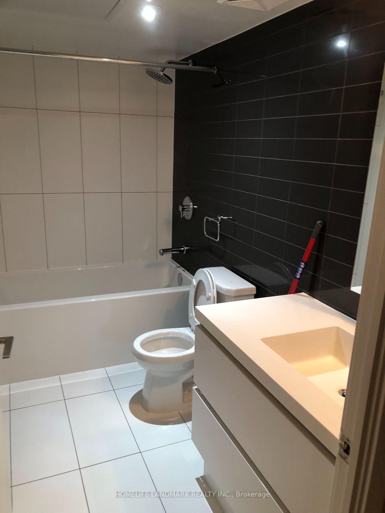 Photo 2 of Unit 2710, 75 Queens Wharf Road, Toronto, Waterfront Communities — HOMEH
